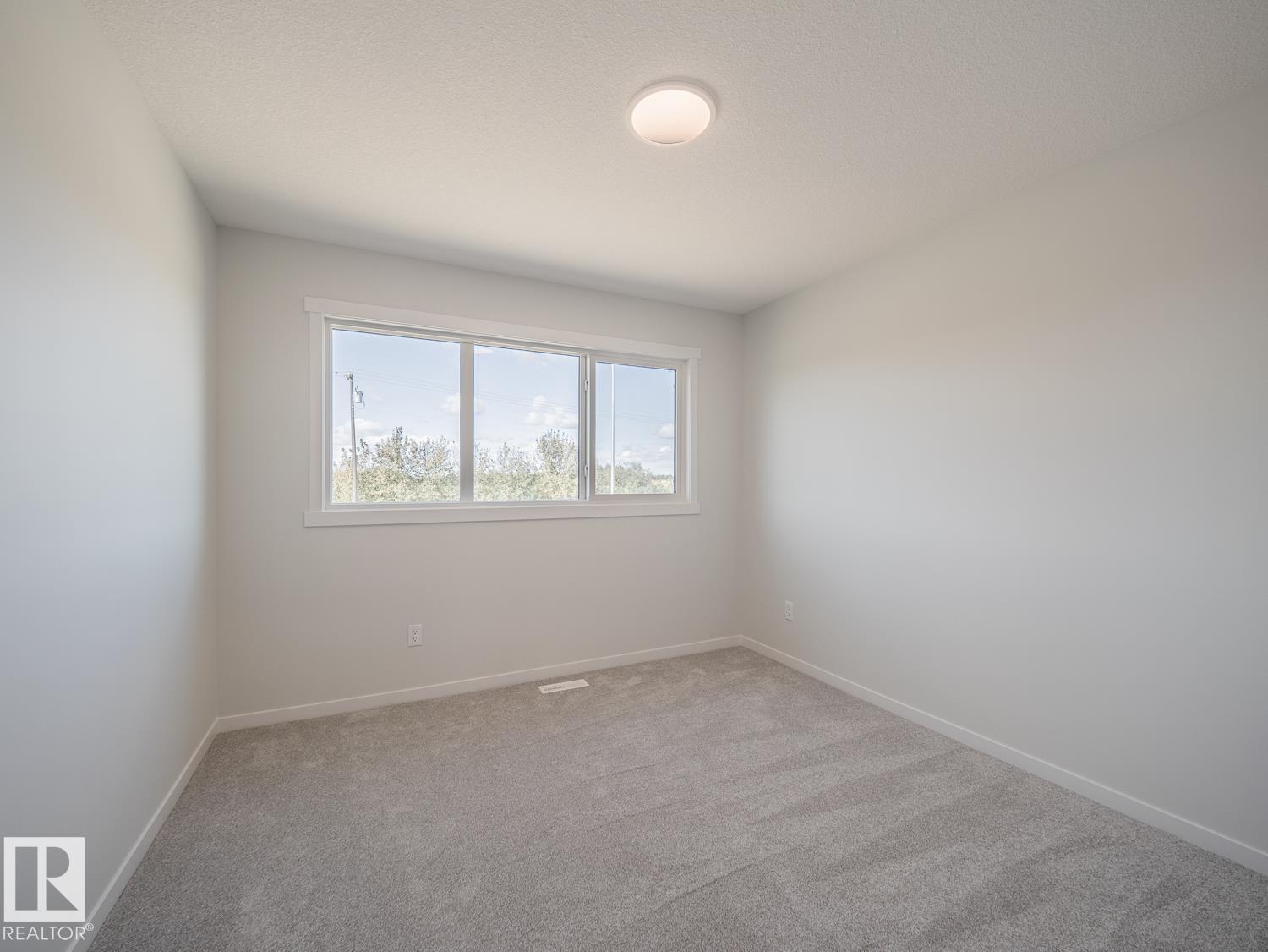 9328 230 St Nw Property Photo 32