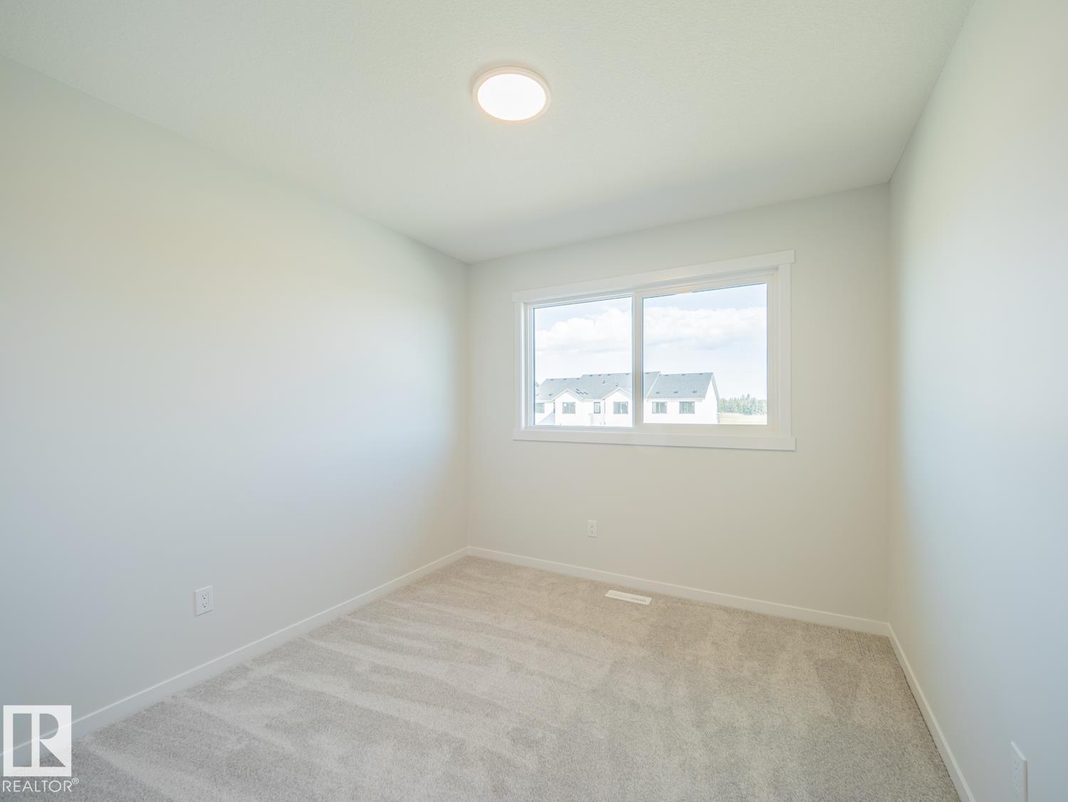19612 30 Av Nw Property Photo 29