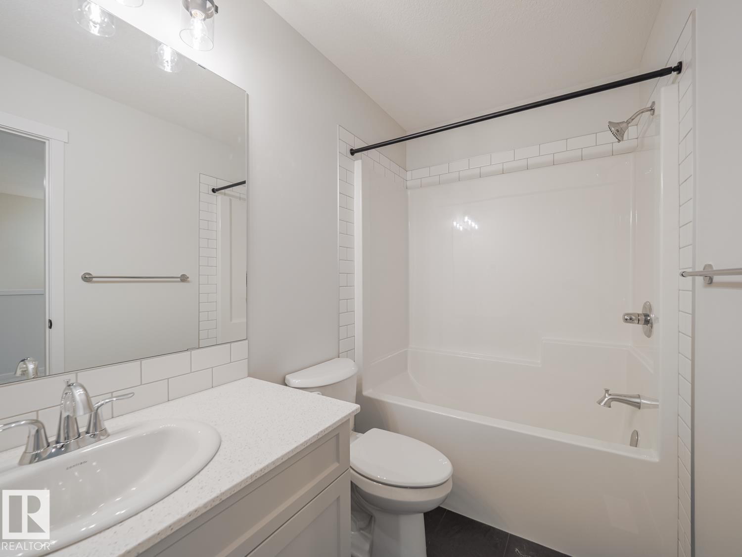 19612 30 Av Nw Property Photo 31