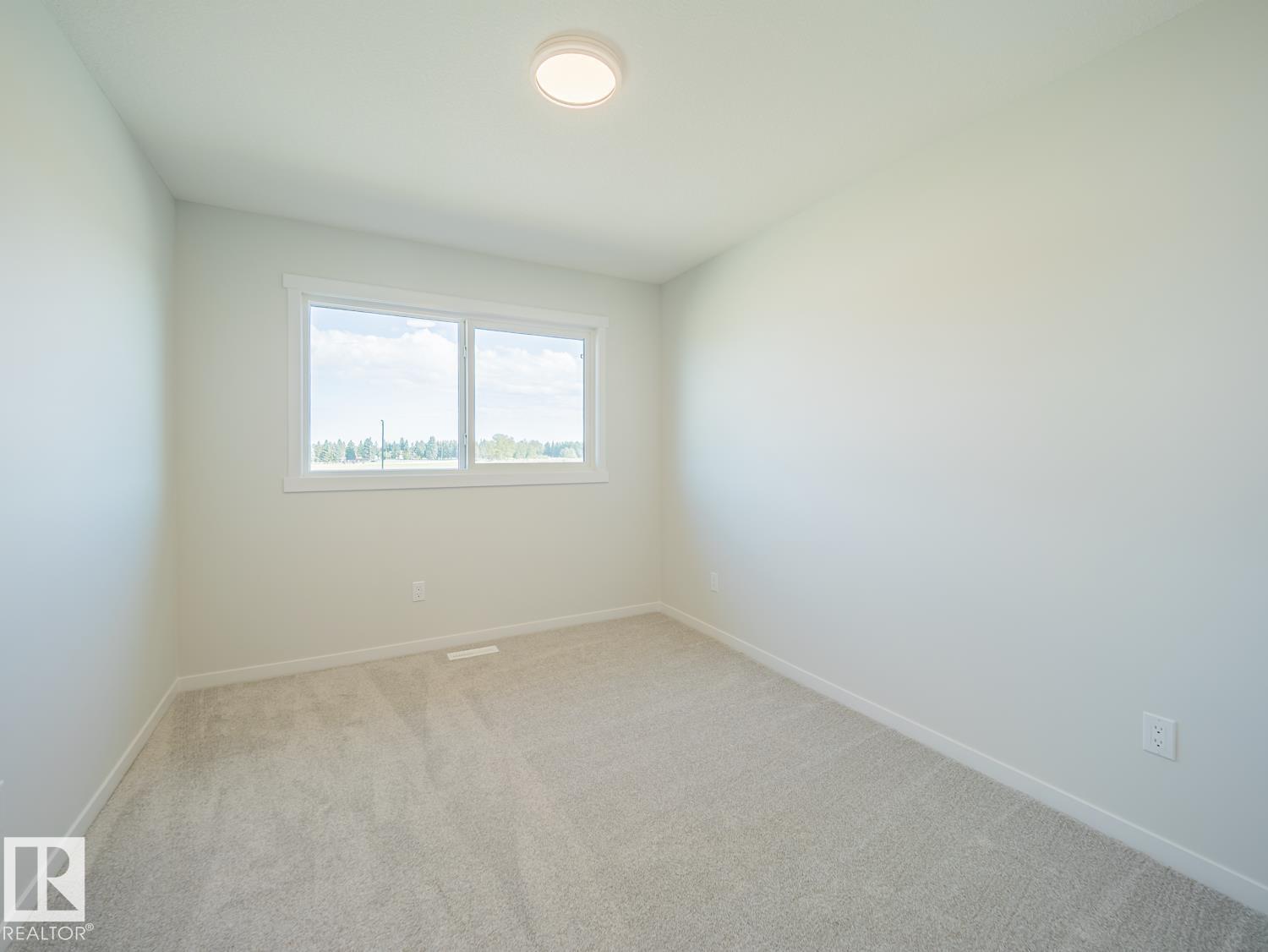 19612 30 Av Nw Property Photo 33