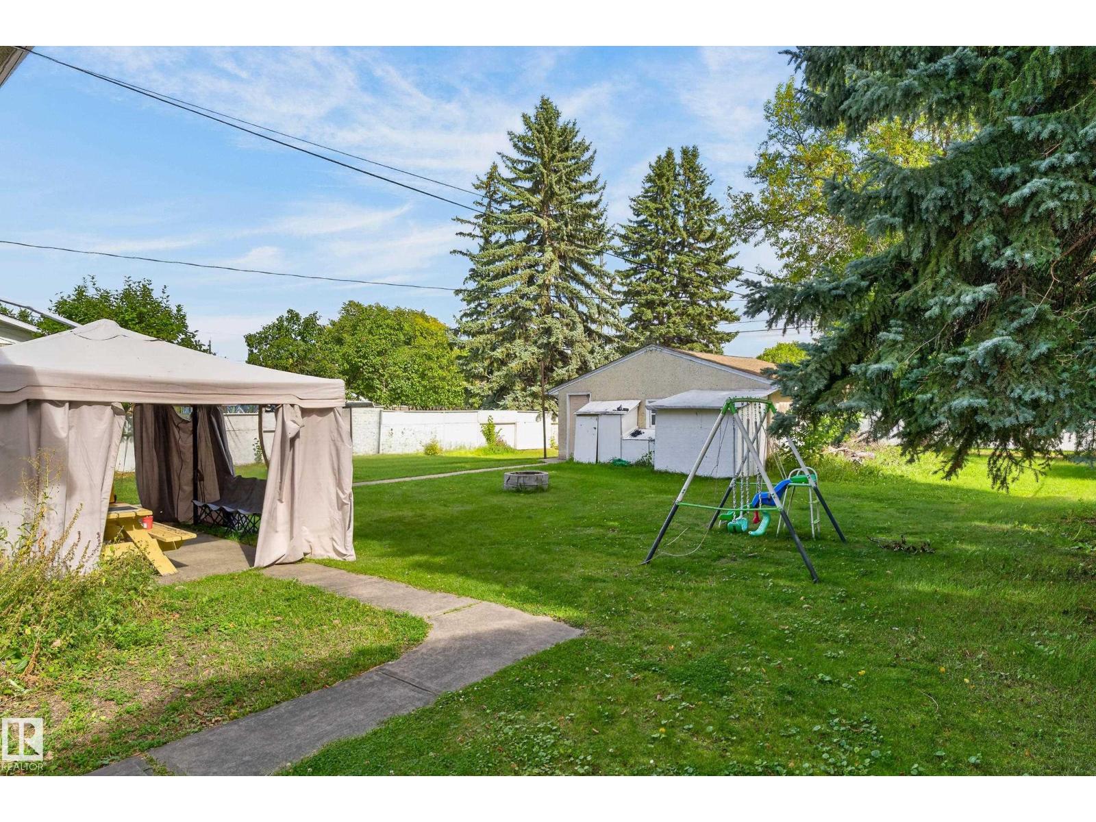 12345 79 St Nw Property Photo 4