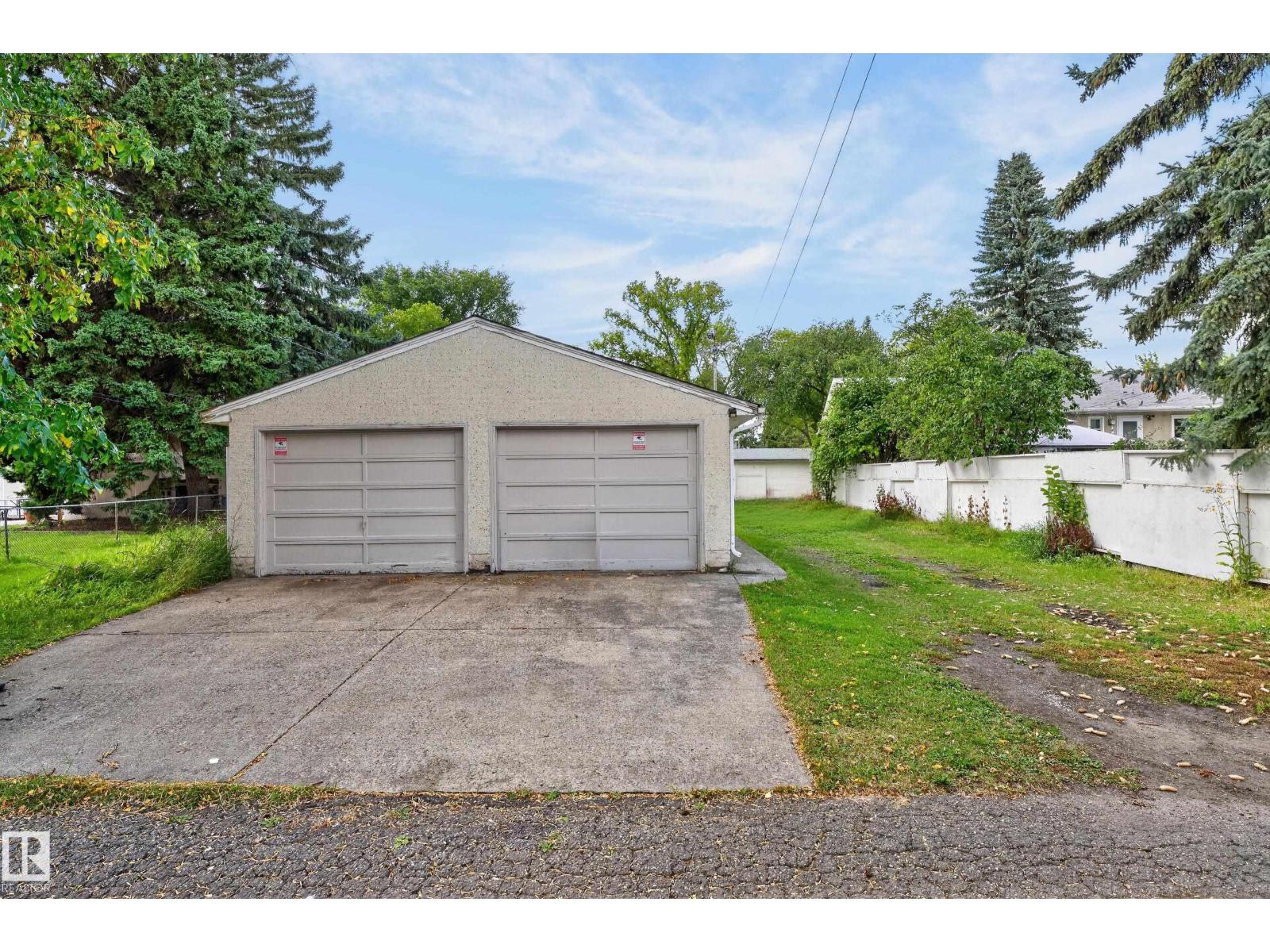 12345 79 St Nw Property Photo 7