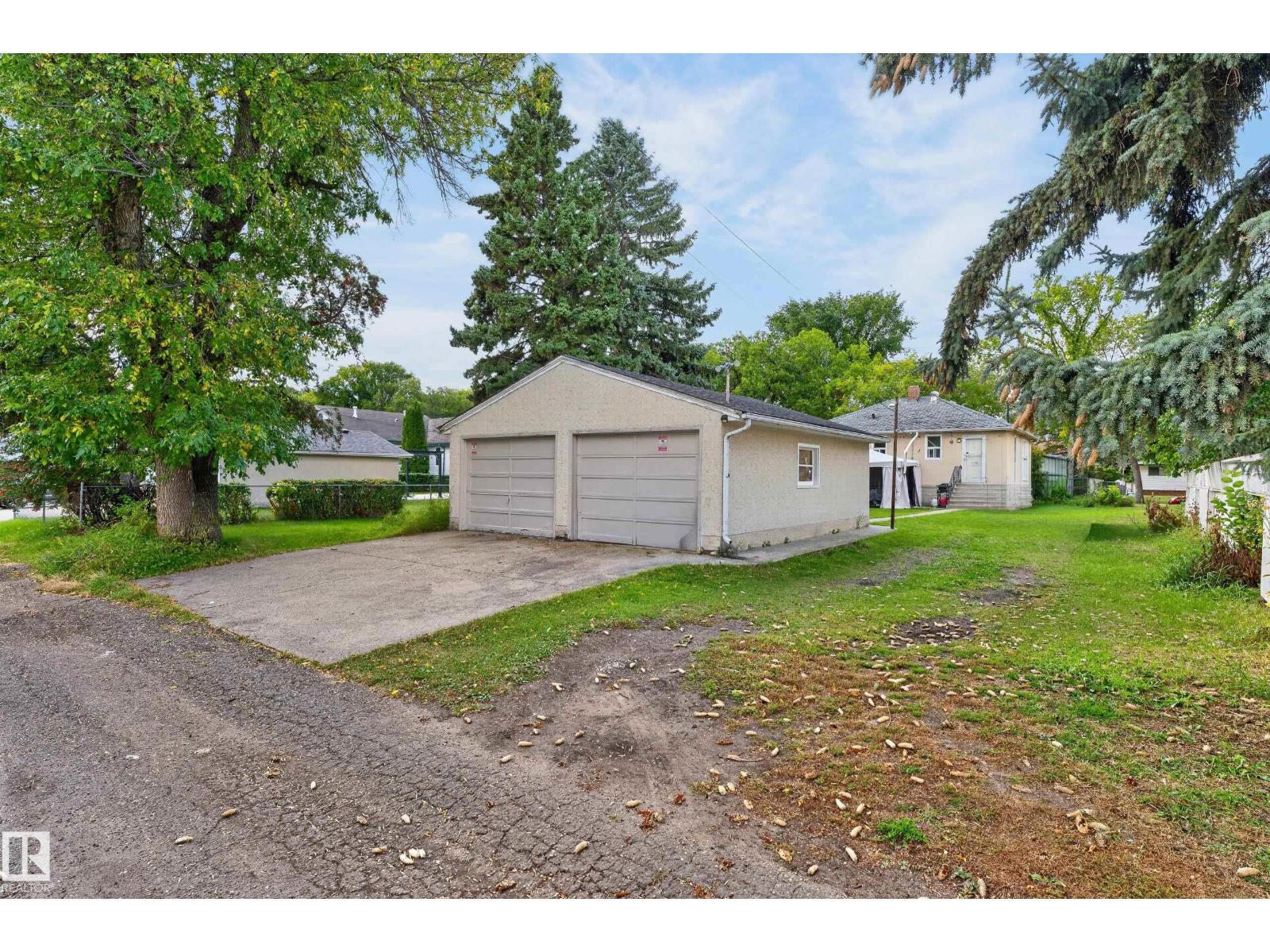 12345 79 St Nw Property Photo 8