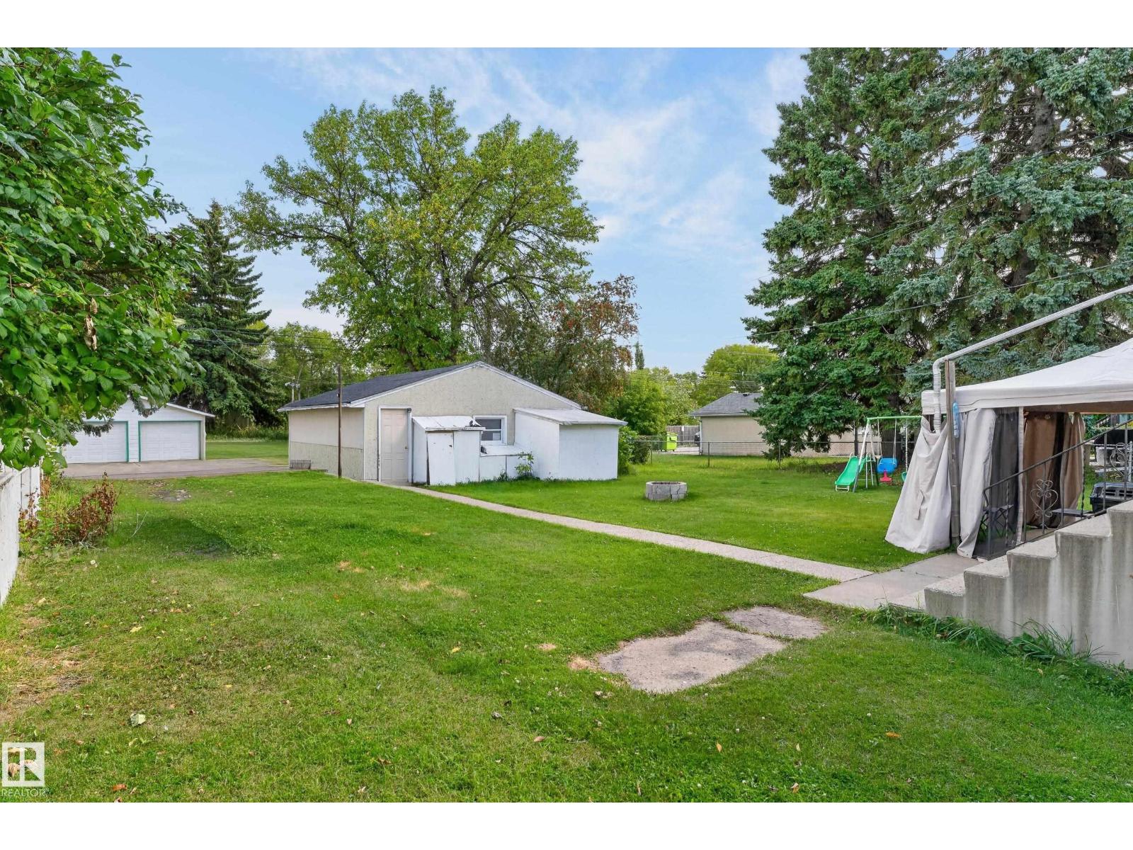 12345 79 St Nw Property Photo 11