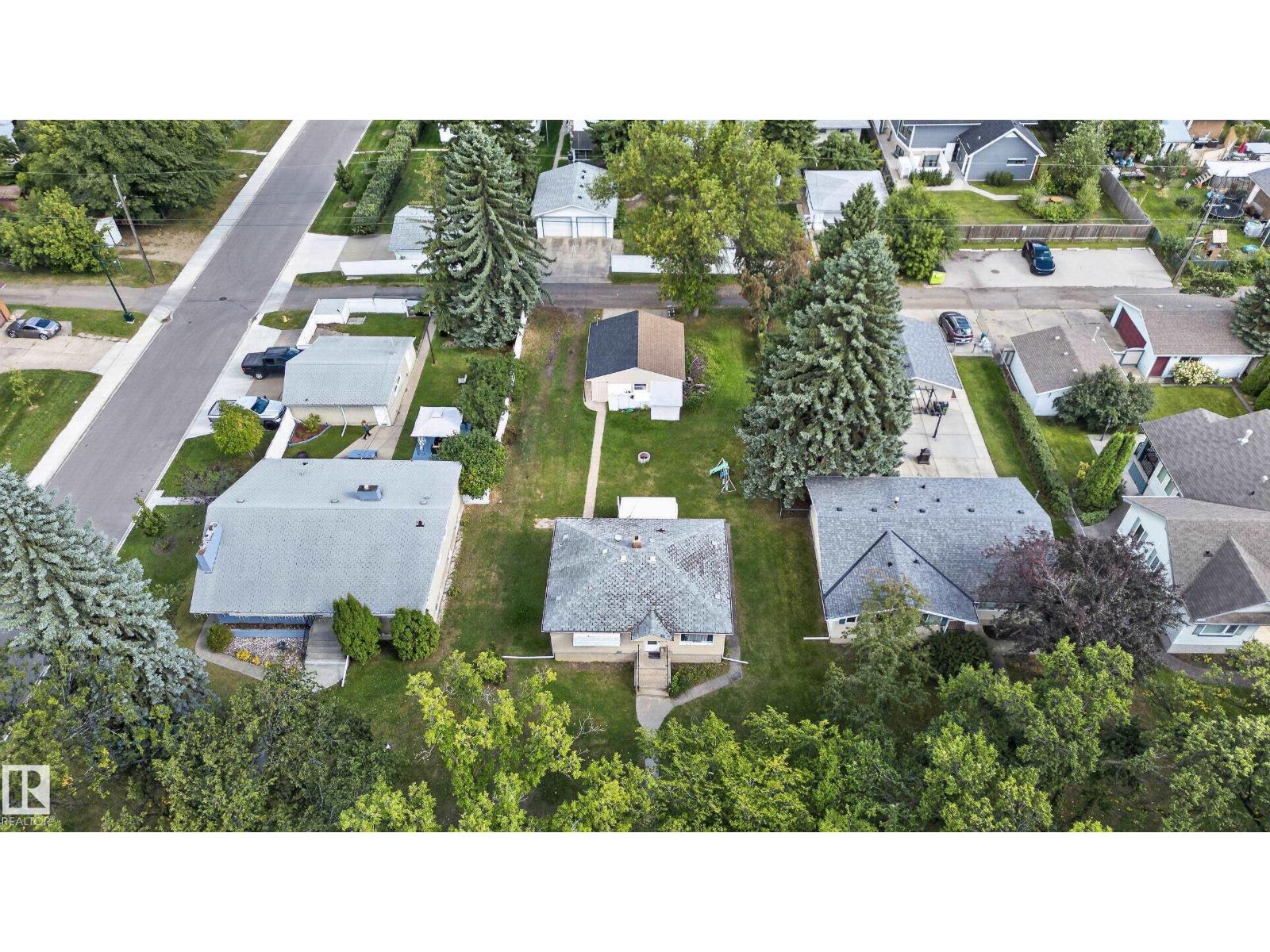 12345 79 St Nw Property Photo 12