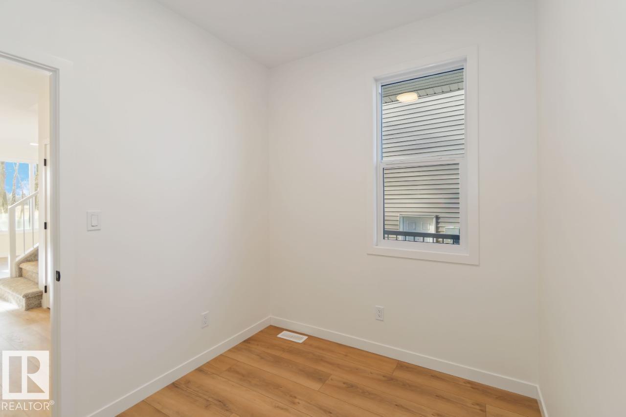 80 Rosa Cr Property Photo 14