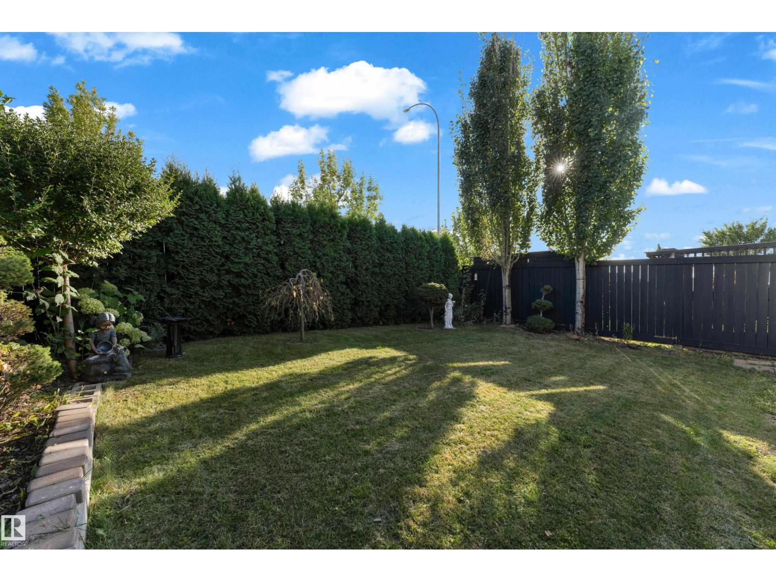 3135 24 Av Nw Property Photo 9
