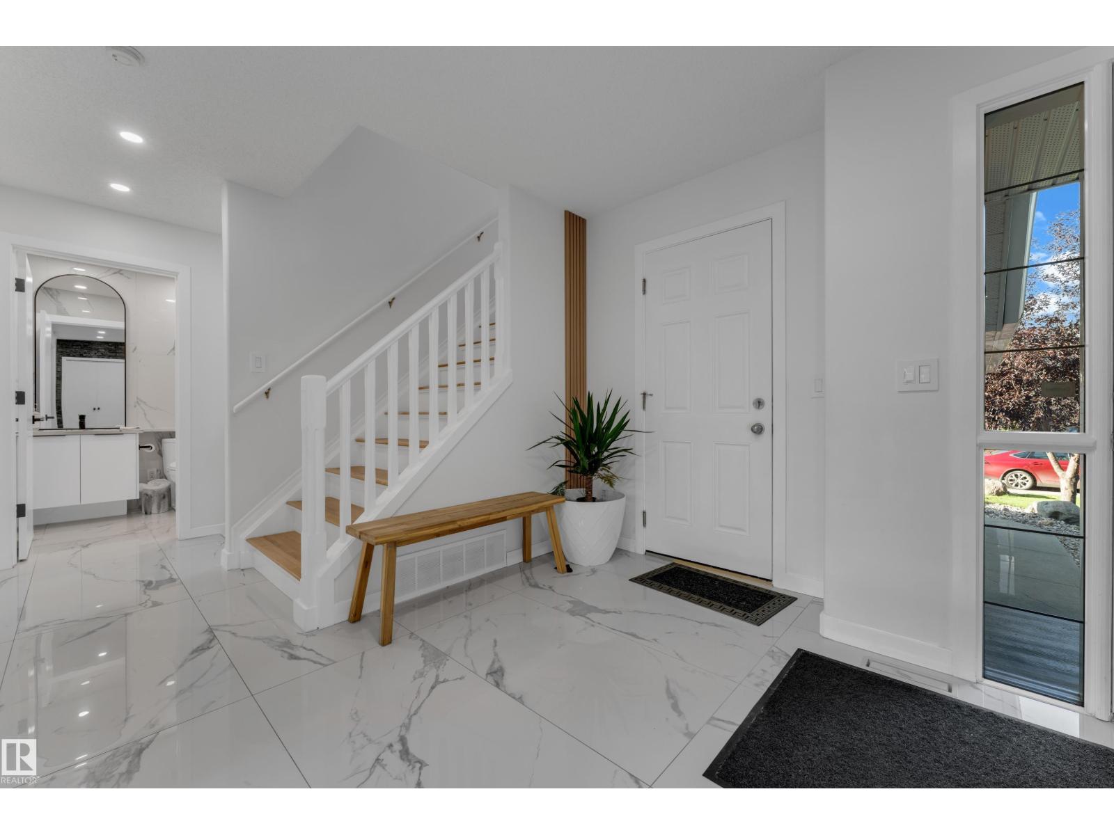 3135 24 Av Nw Property Photo 12