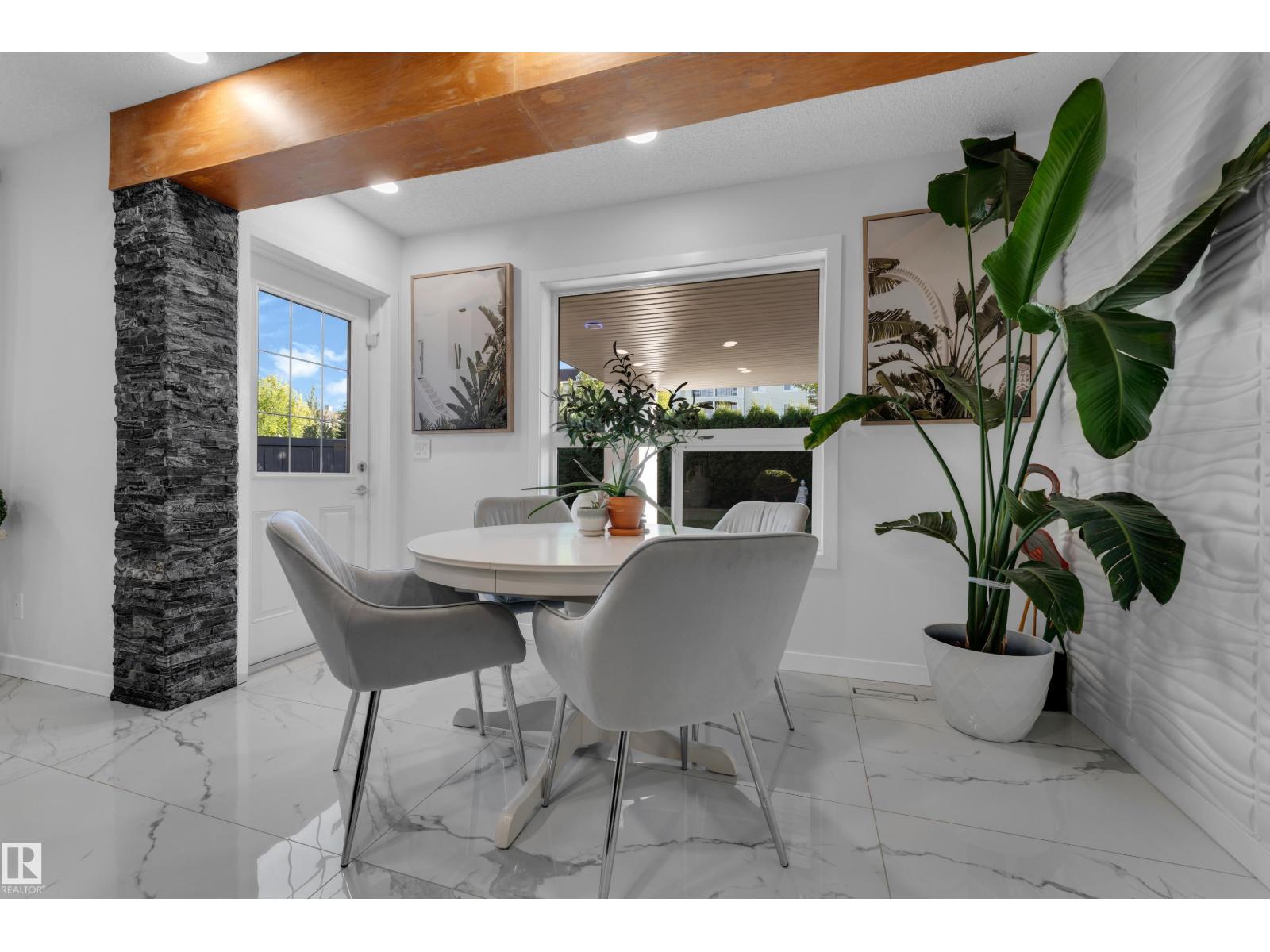 3135 24 Av Nw Property Photo 18