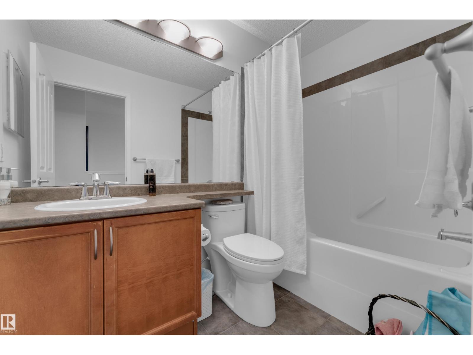 3135 24 Av Nw Property Photo 36