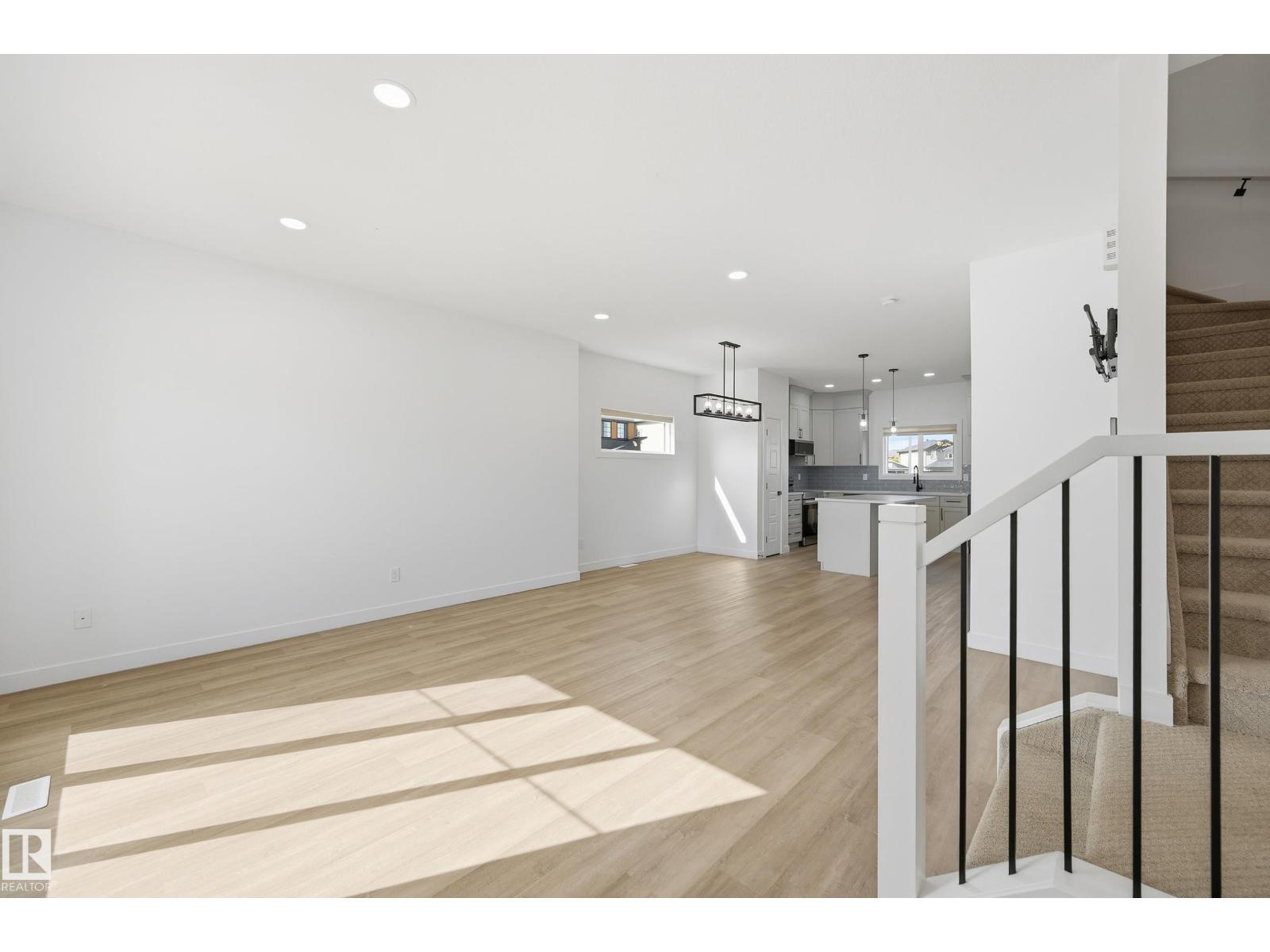 110 Kidd Cr Property Photo 8