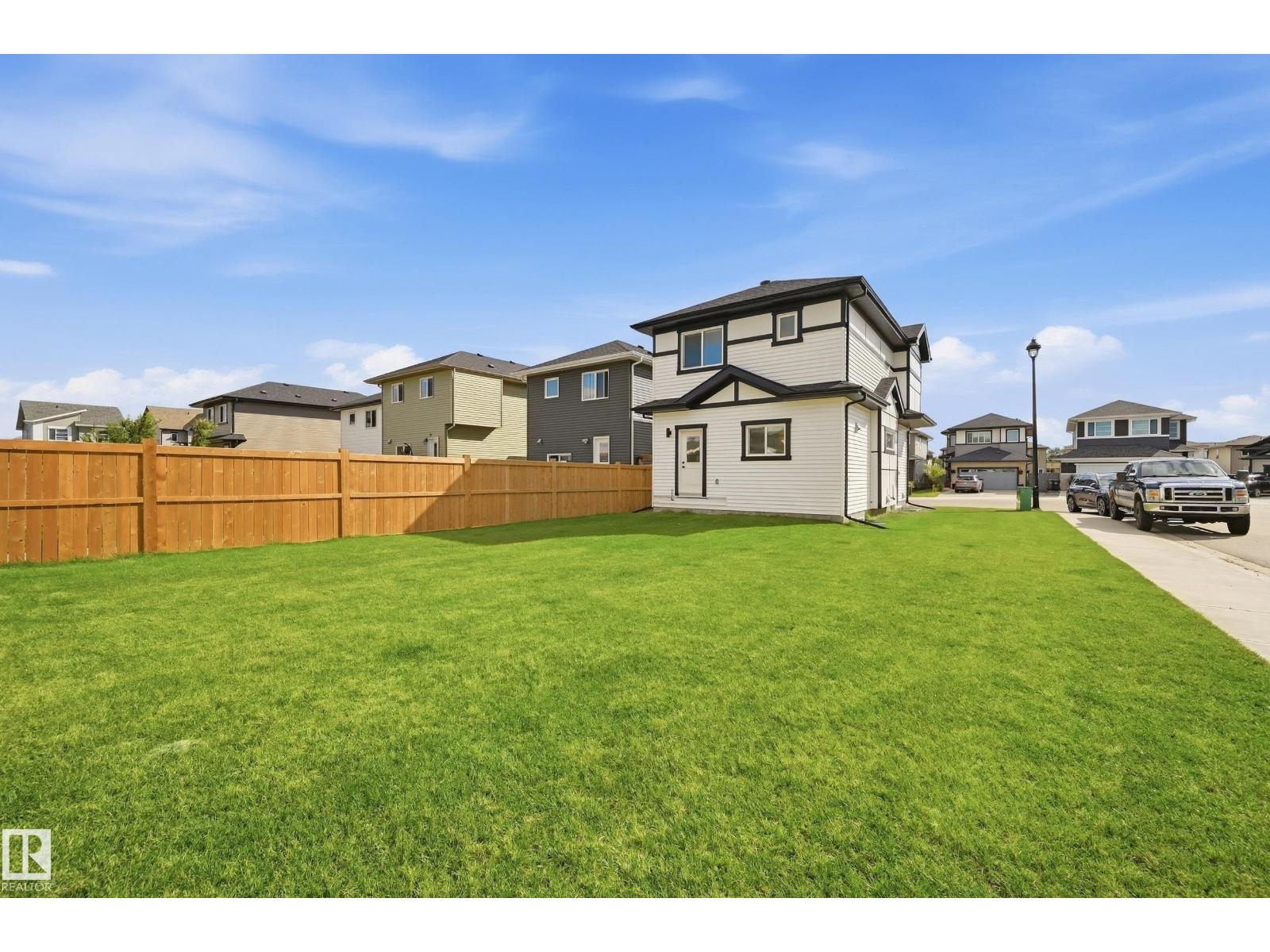 110 Kidd Cr Property Photo 34