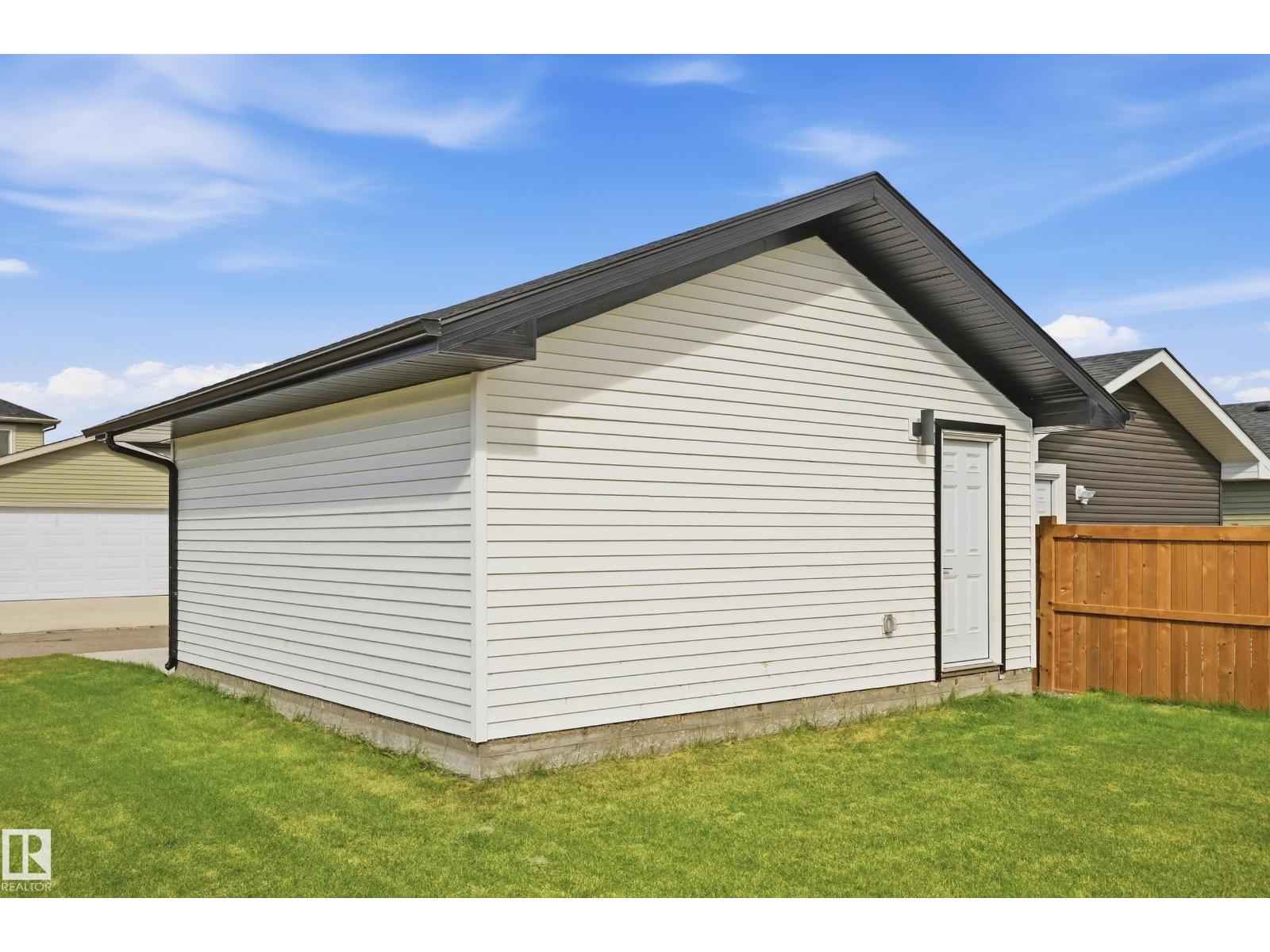 110 Kidd Cr Property Photo 36