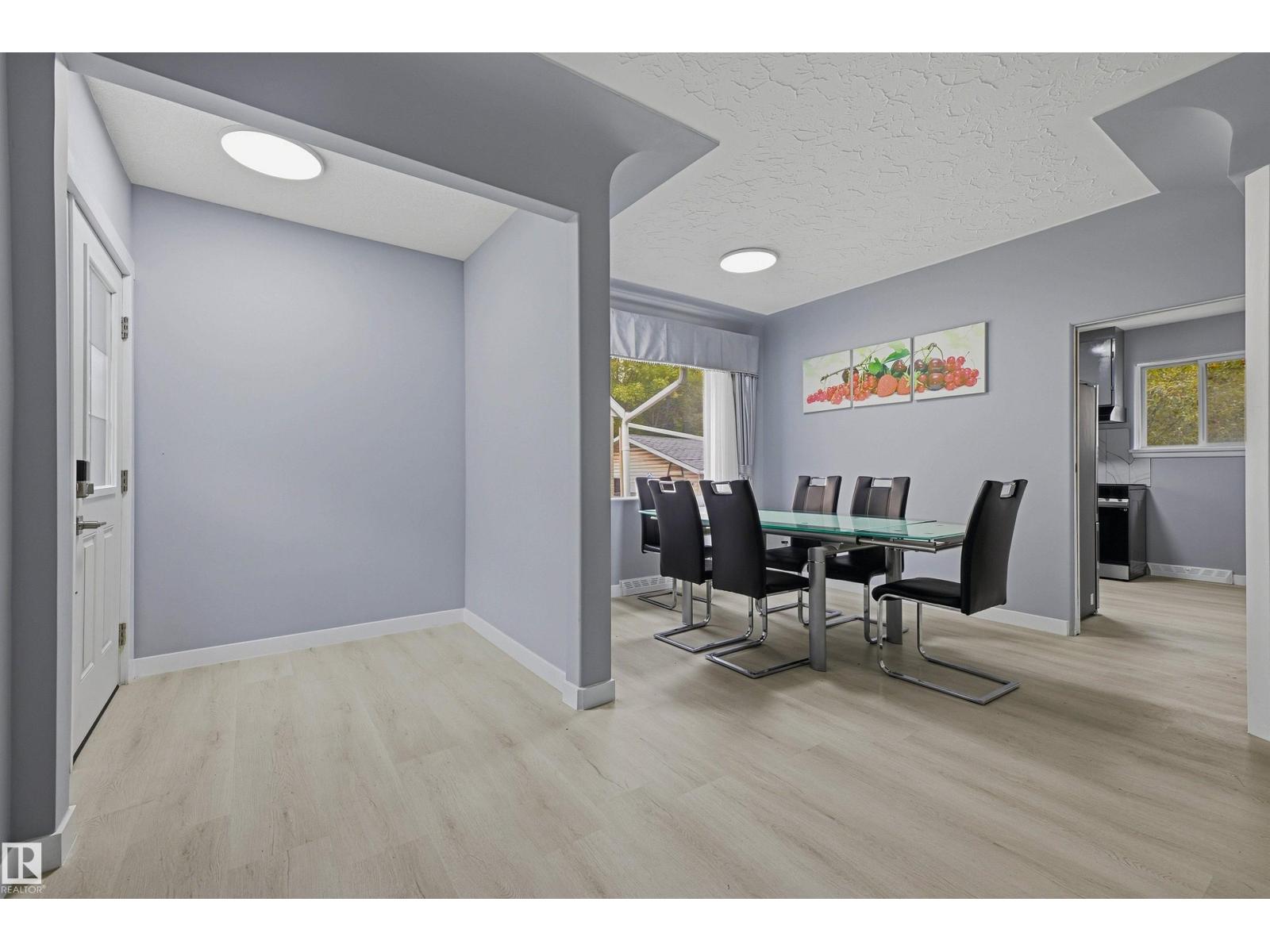 13024 Sherbrooke Av Nw Property Photo 11
