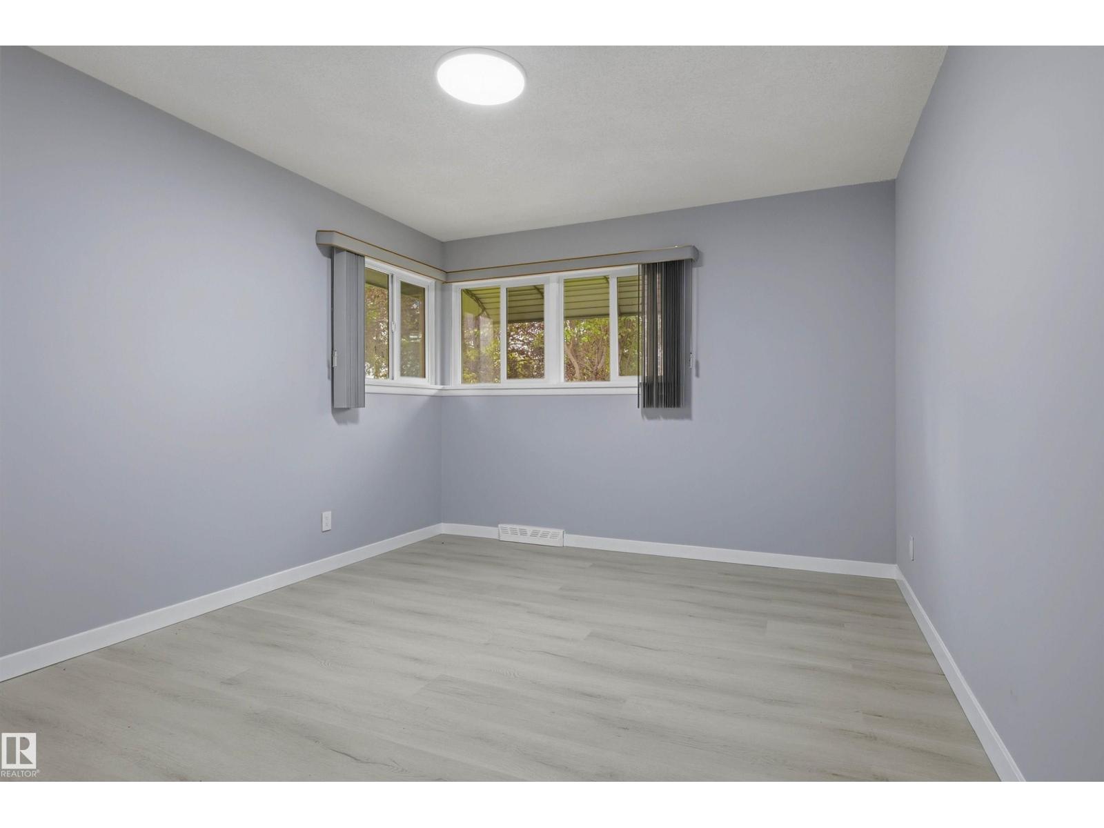13024 Sherbrooke Av Nw Property Photo 24