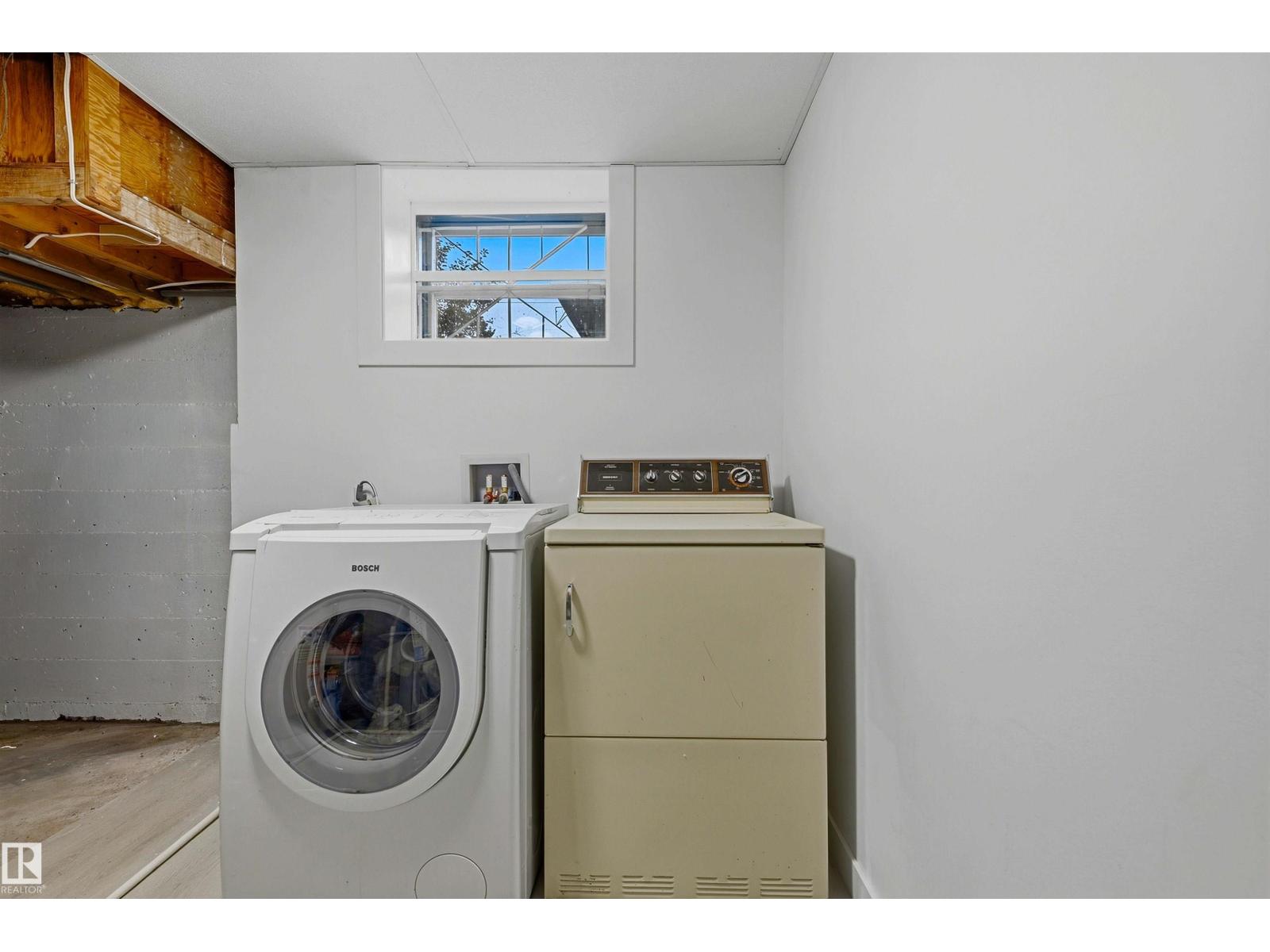 13024 Sherbrooke Av Nw Property Photo 26