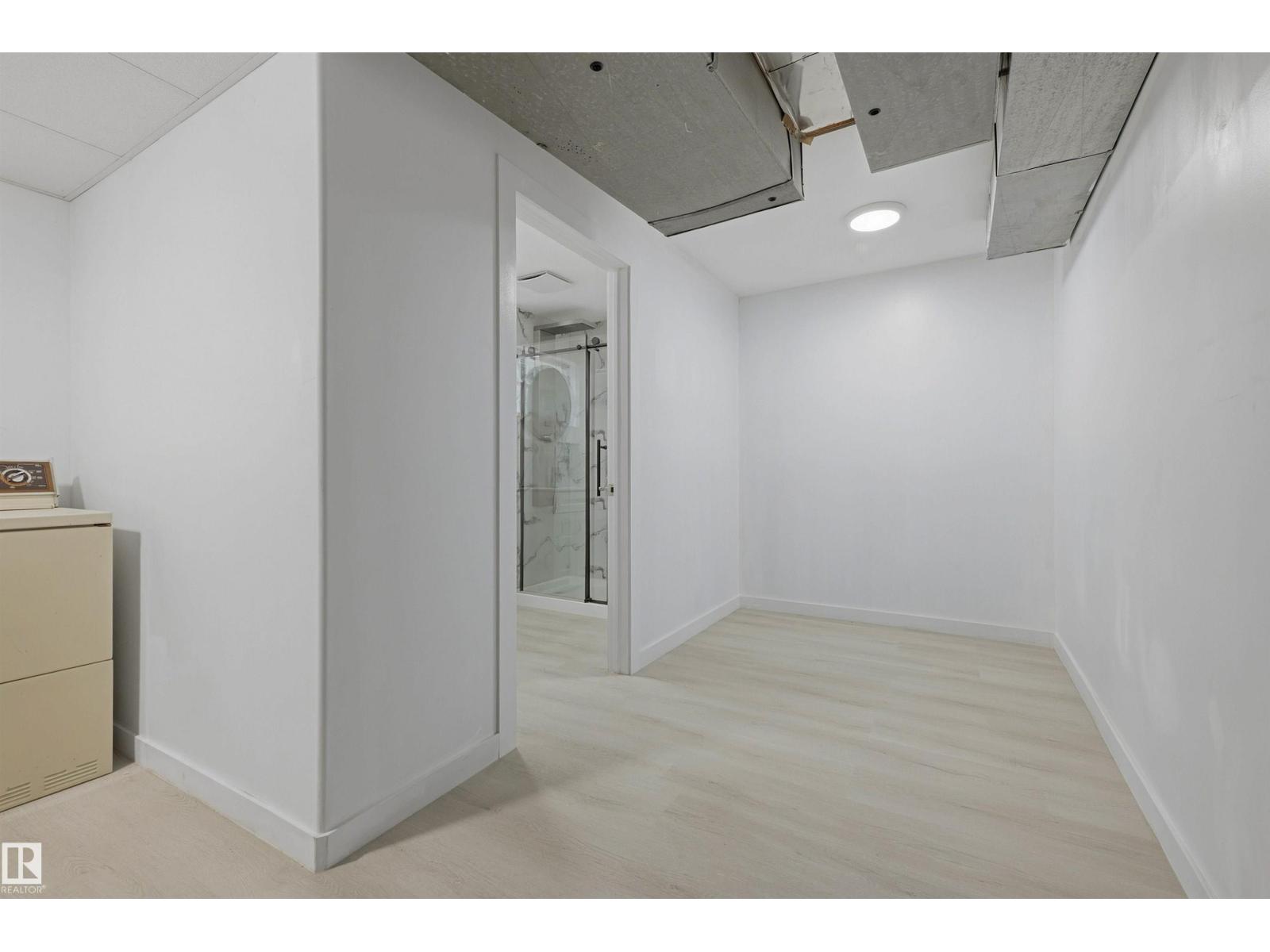 13024 Sherbrooke Av Nw Property Photo 27