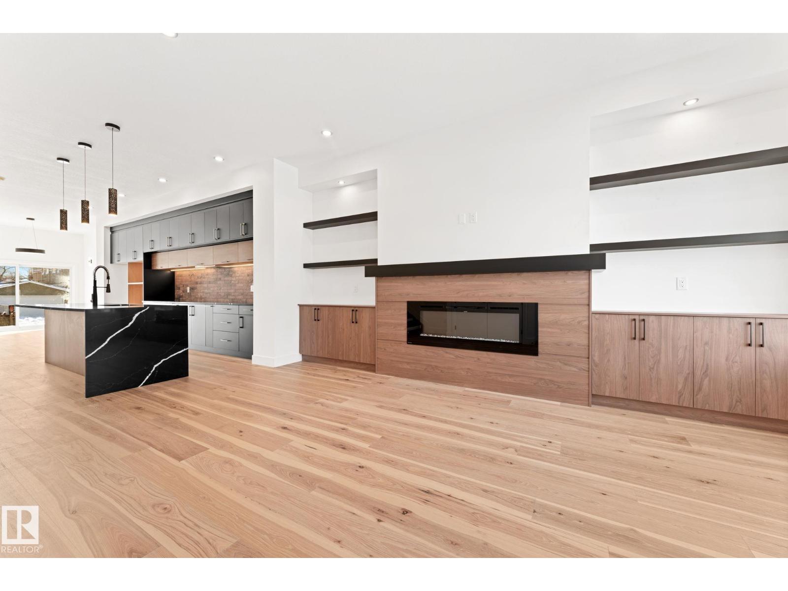 11021 132 St Nw Property Photo 3