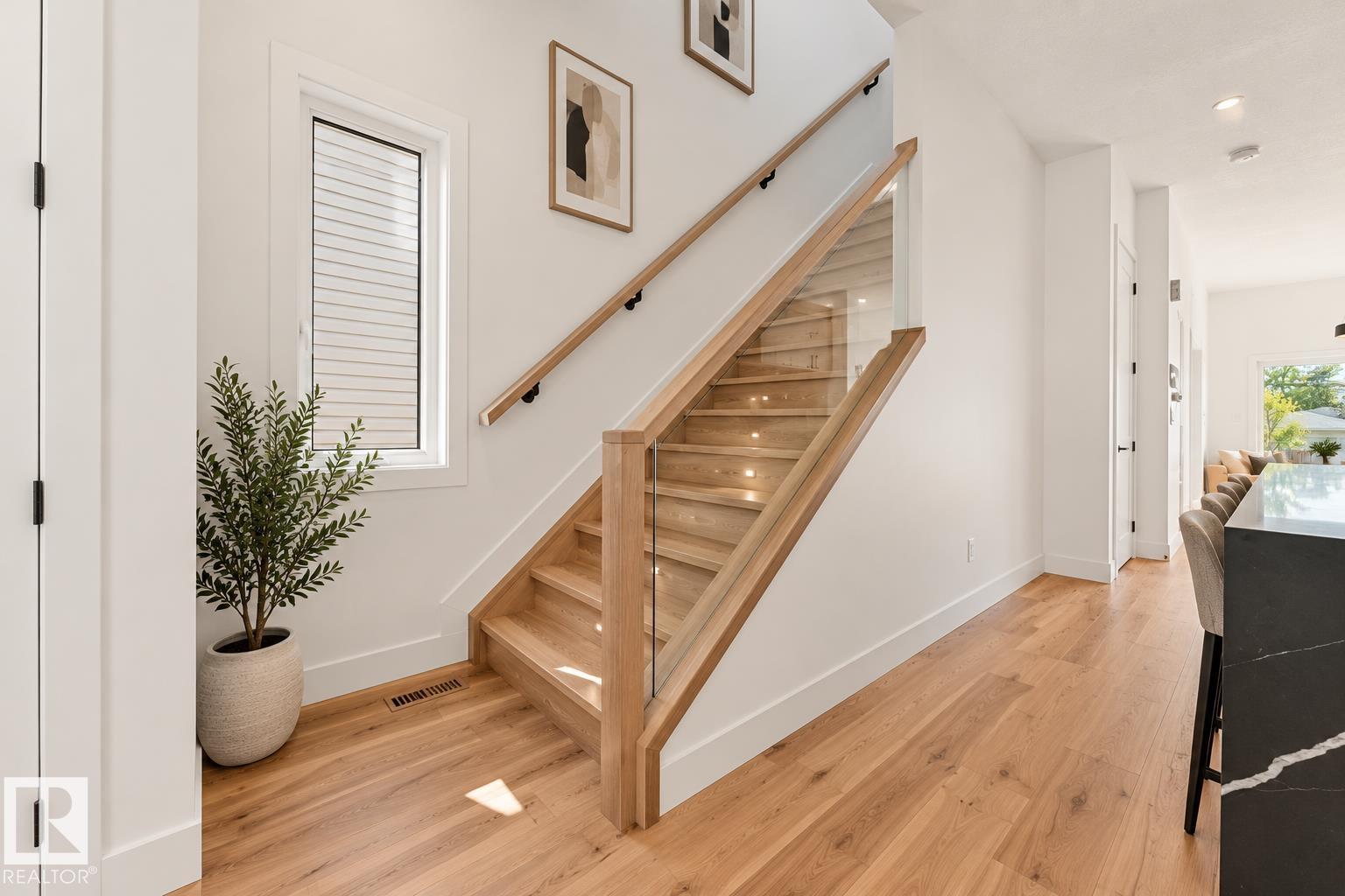 11021 132 St Nw Property Photo 8