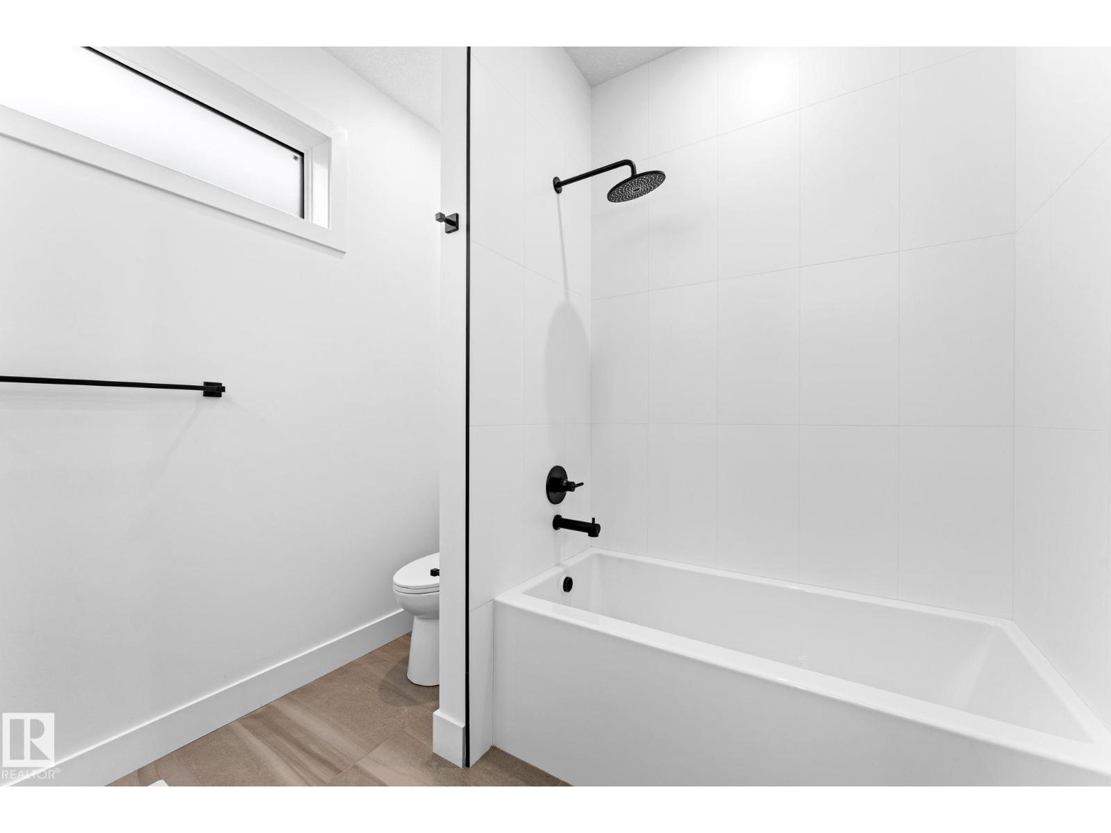 11021 132 St Nw Property Photo 11