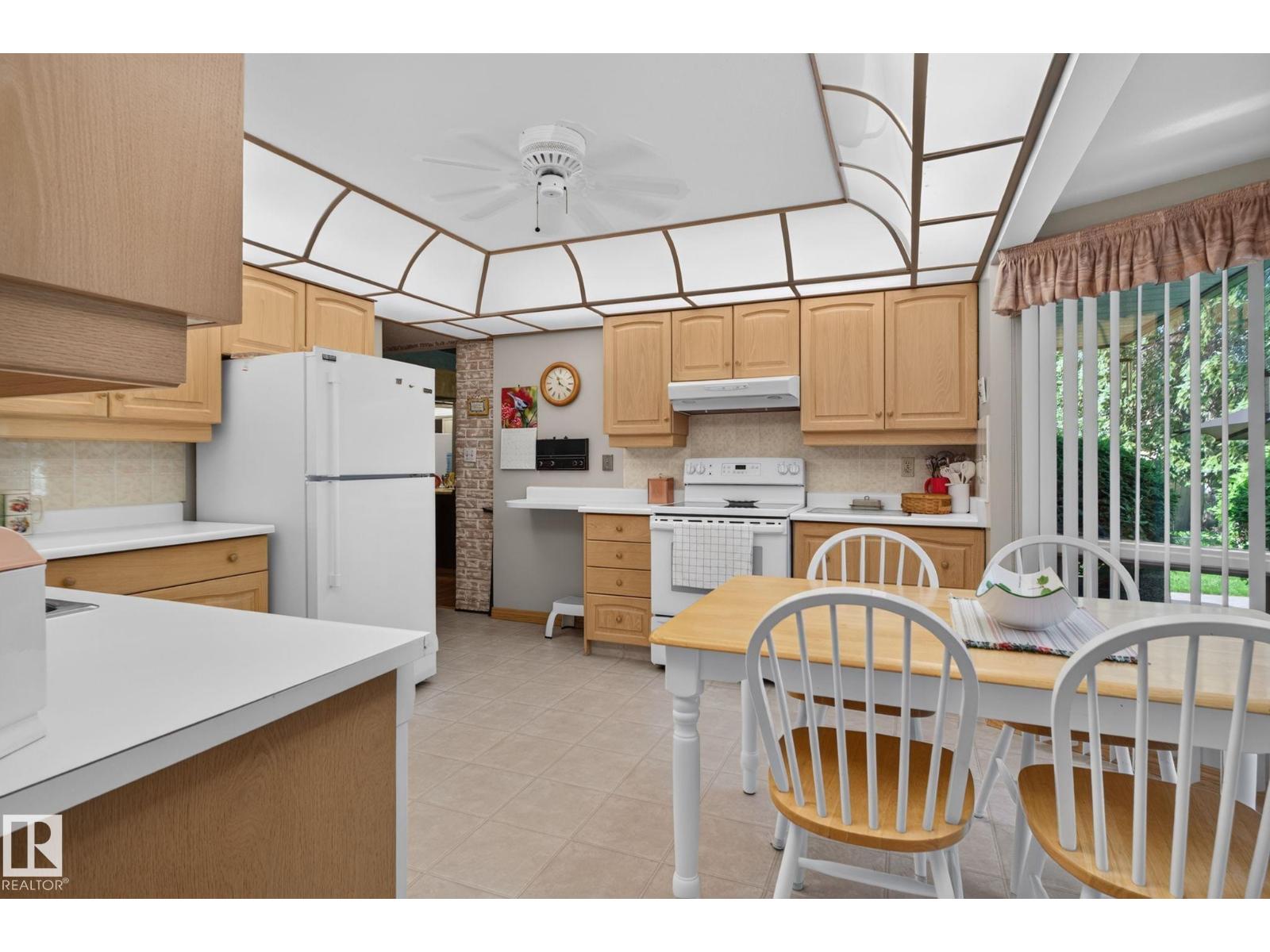 18132 78 Av Nw Property Photo 13