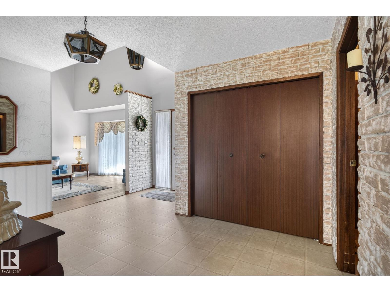 18132 78 Av Nw Property Photo 25