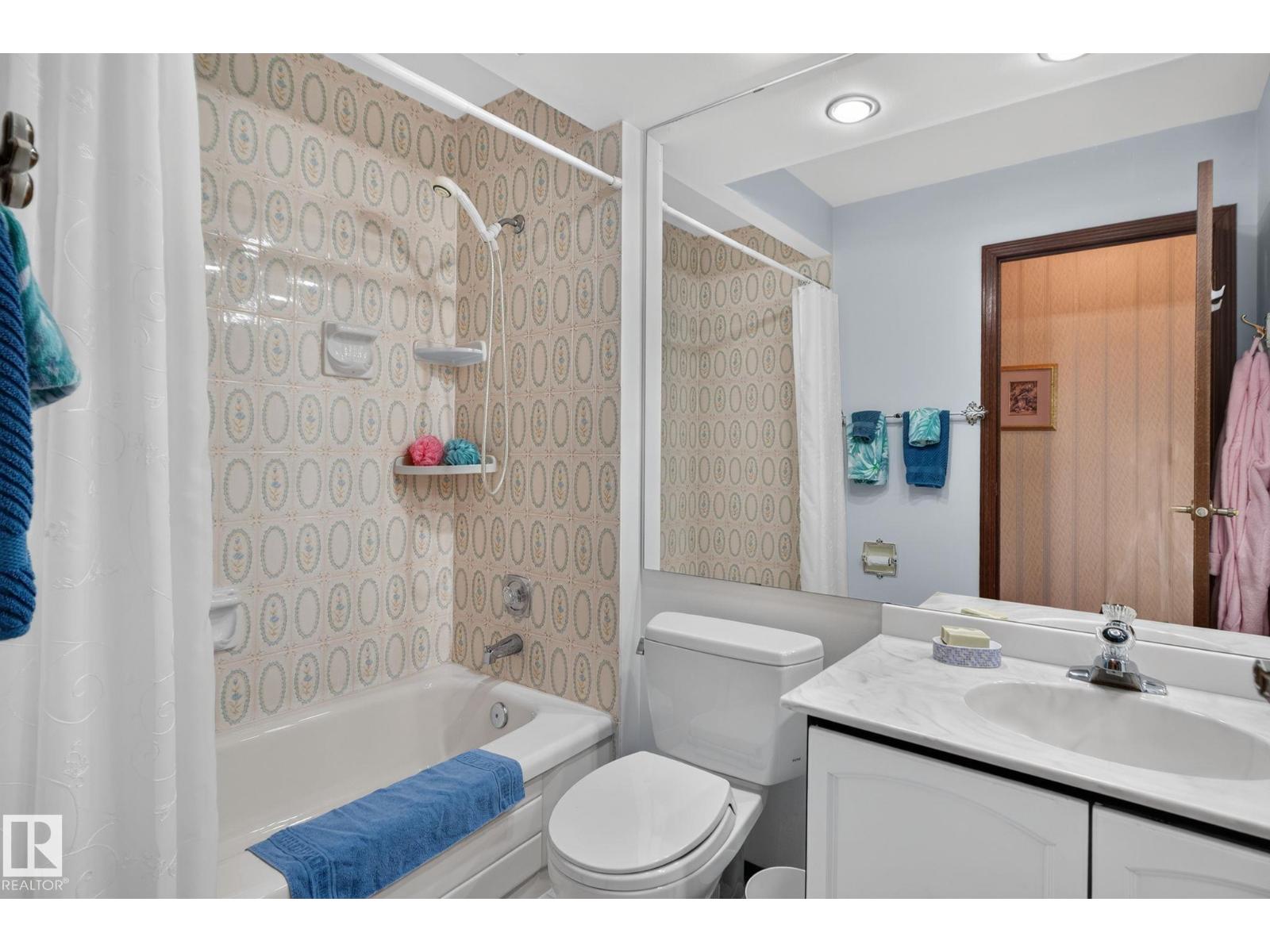 18132 78 Av Nw Property Photo 47