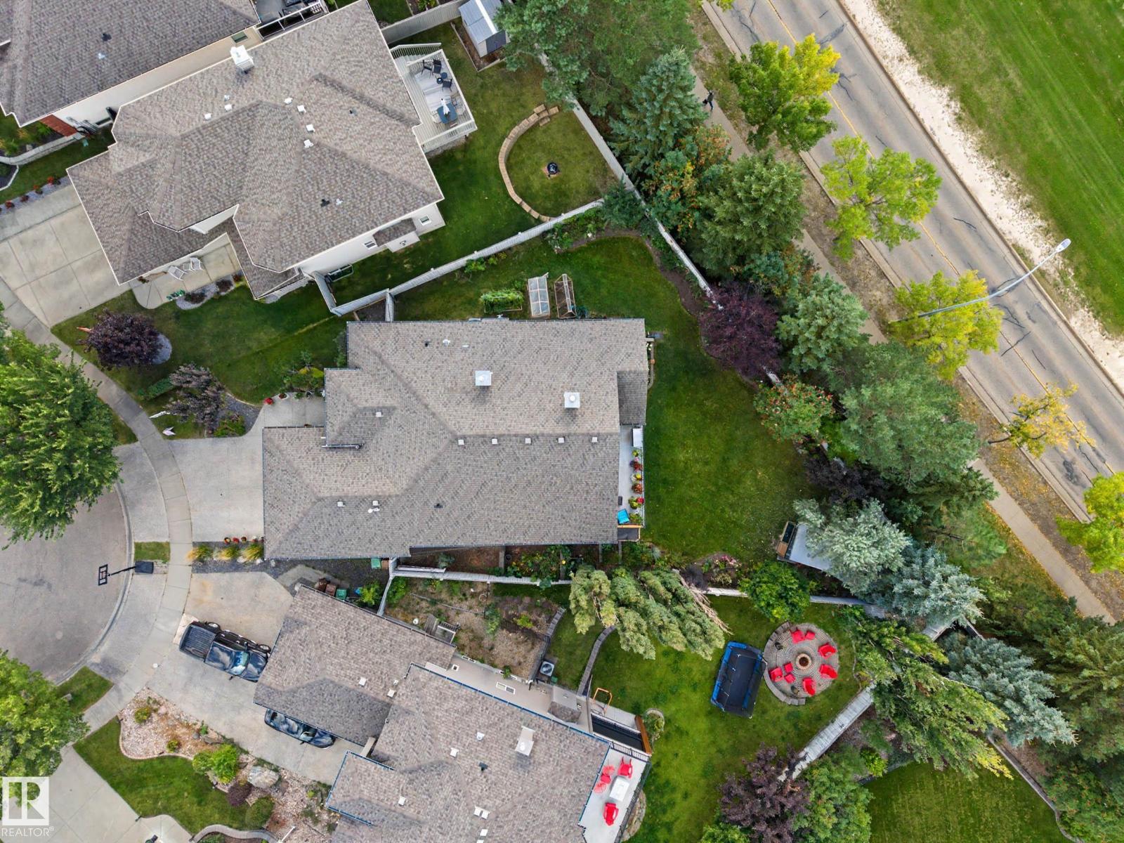 42 Kenilworth Cr Property Photo 3