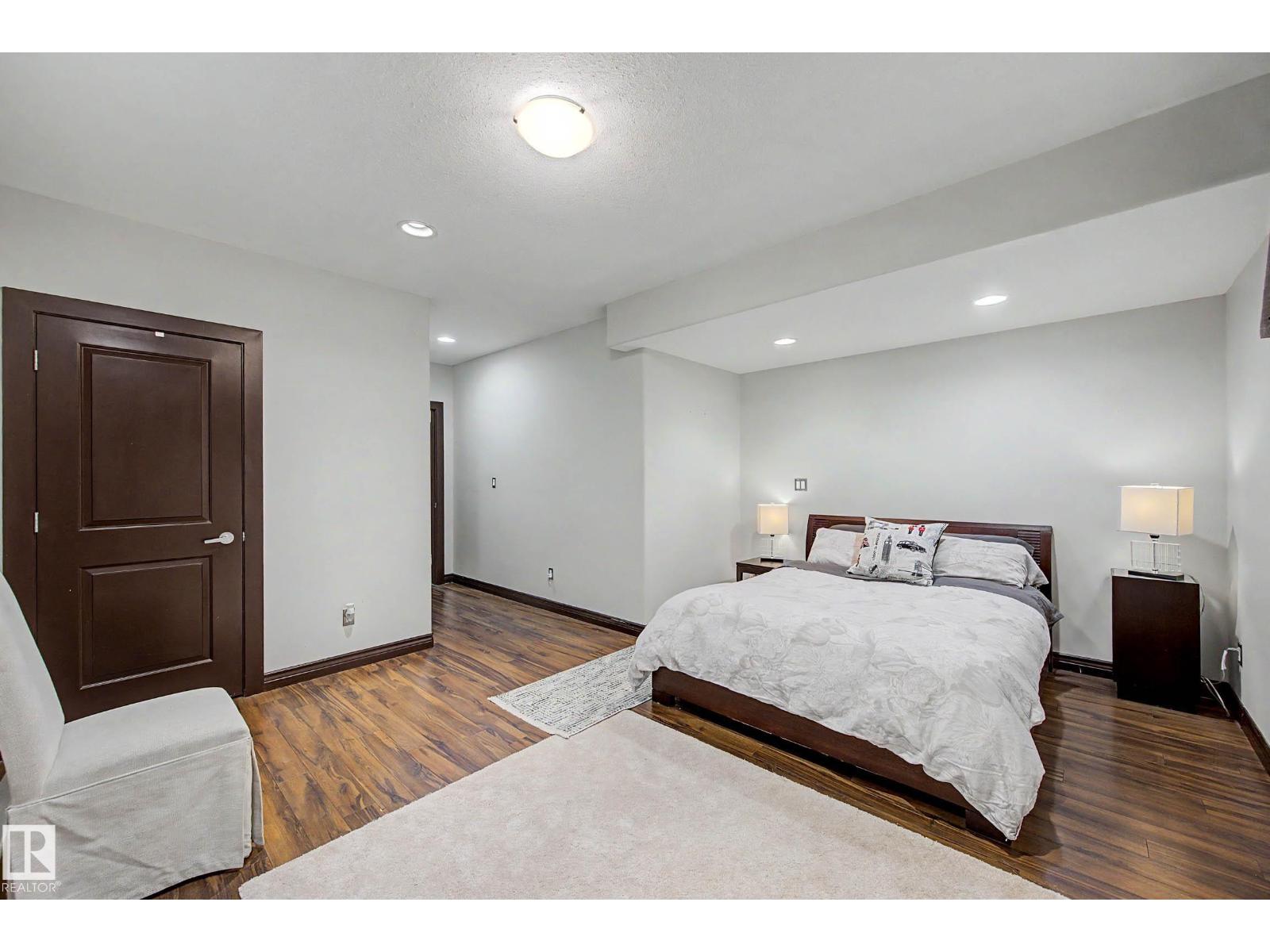42 Kenilworth Cr Property Photo 43