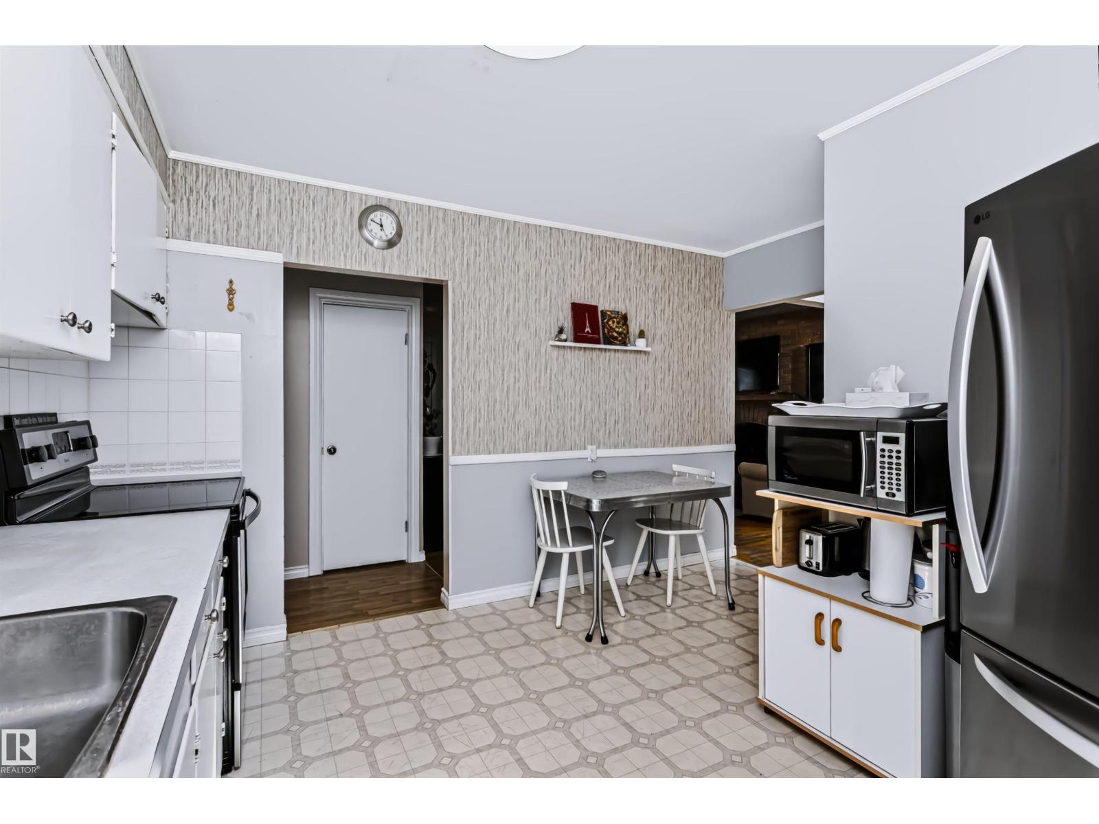 13503 135 Av Nw Property Photo 21