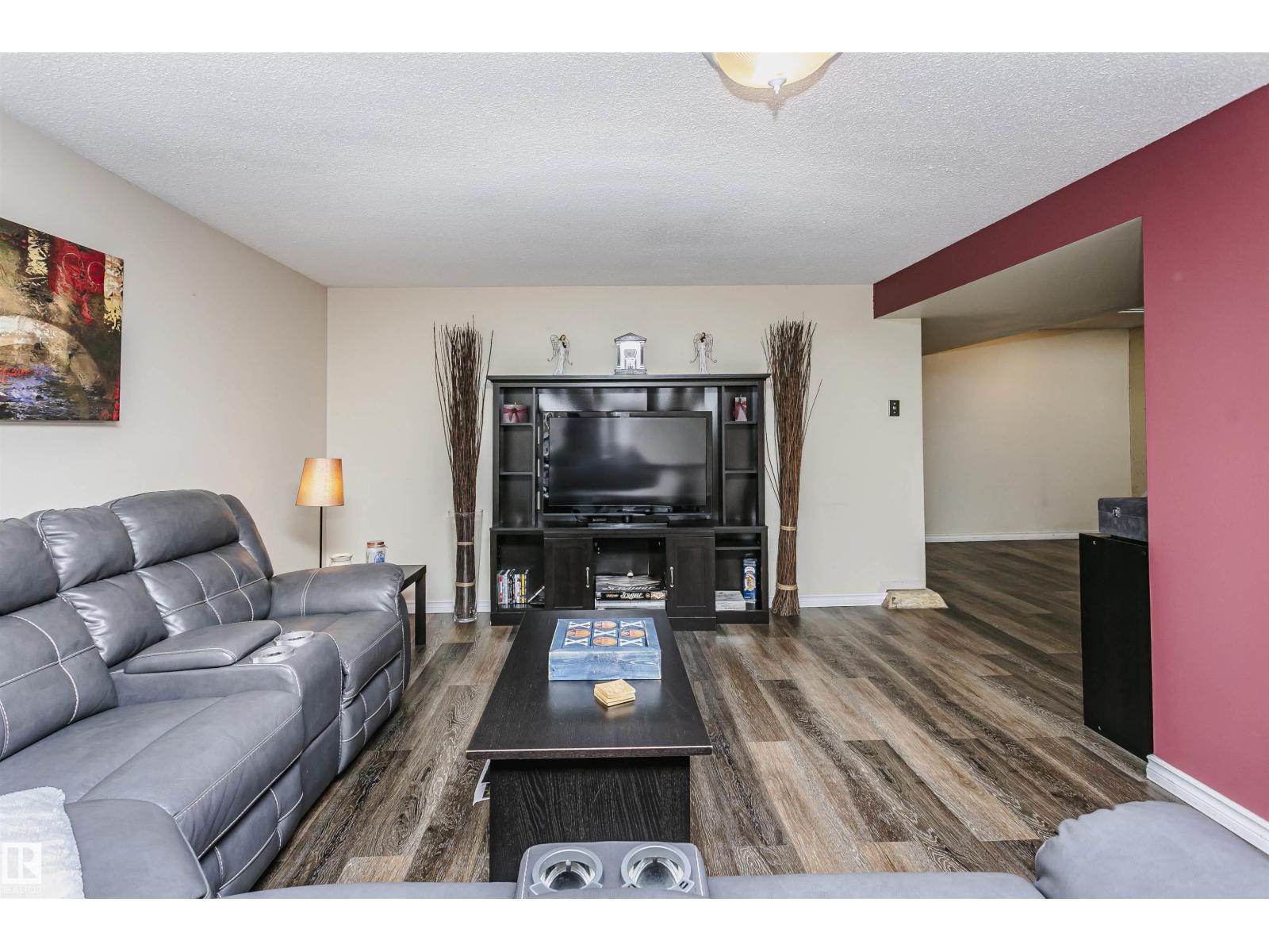 13503 135 Av Nw Property Photo 37