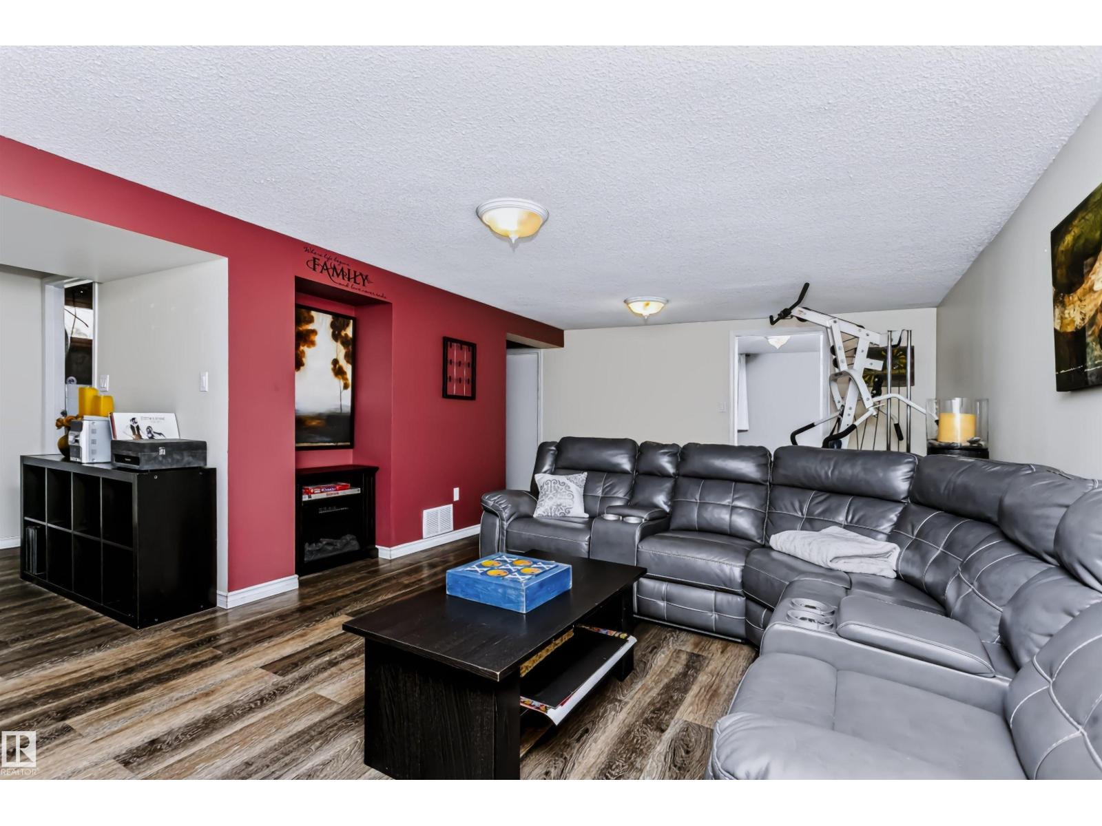 13503 135 Av Nw Property Photo 38