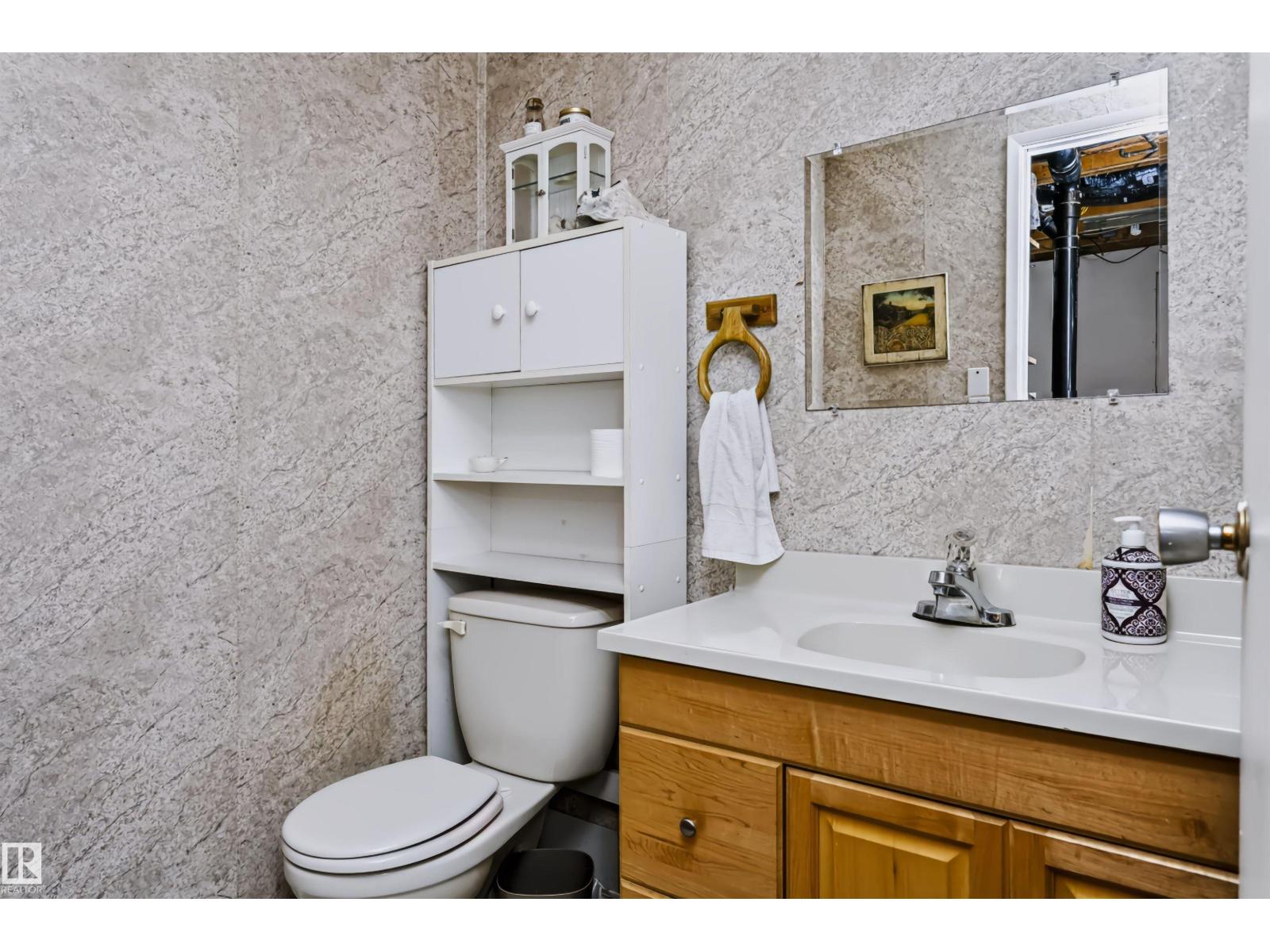 13503 135 Av Nw Property Photo 42