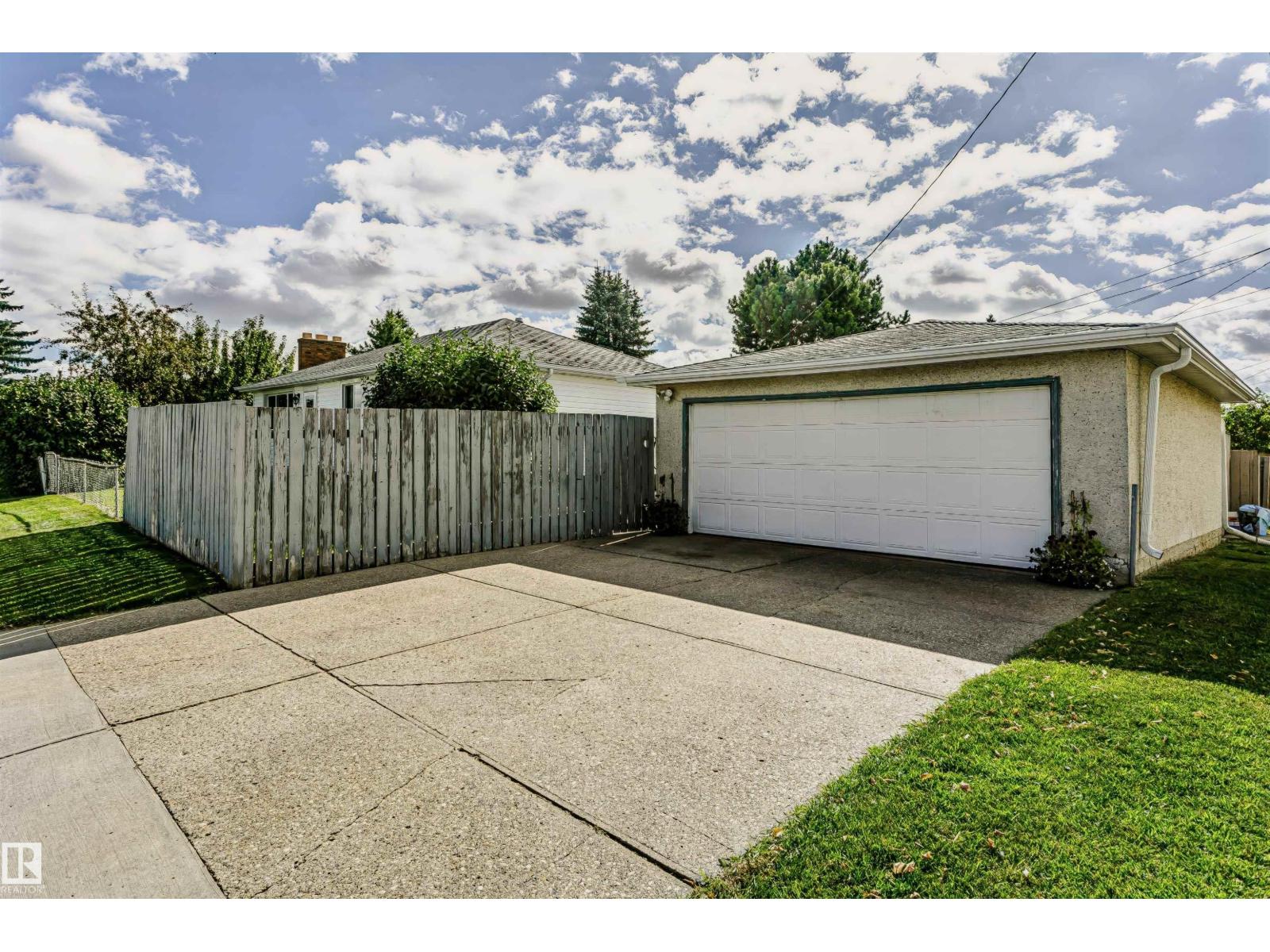13503 135 Av Nw Property Photo 54