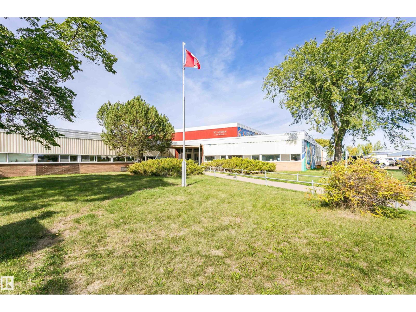 13503 135 Av Nw Property Photo 58