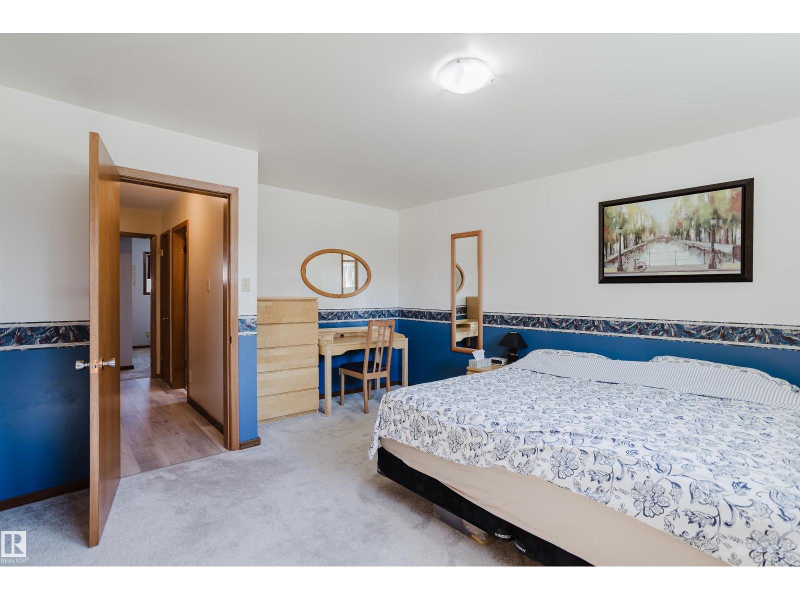 10924 35a Av Nw Property Photo 19