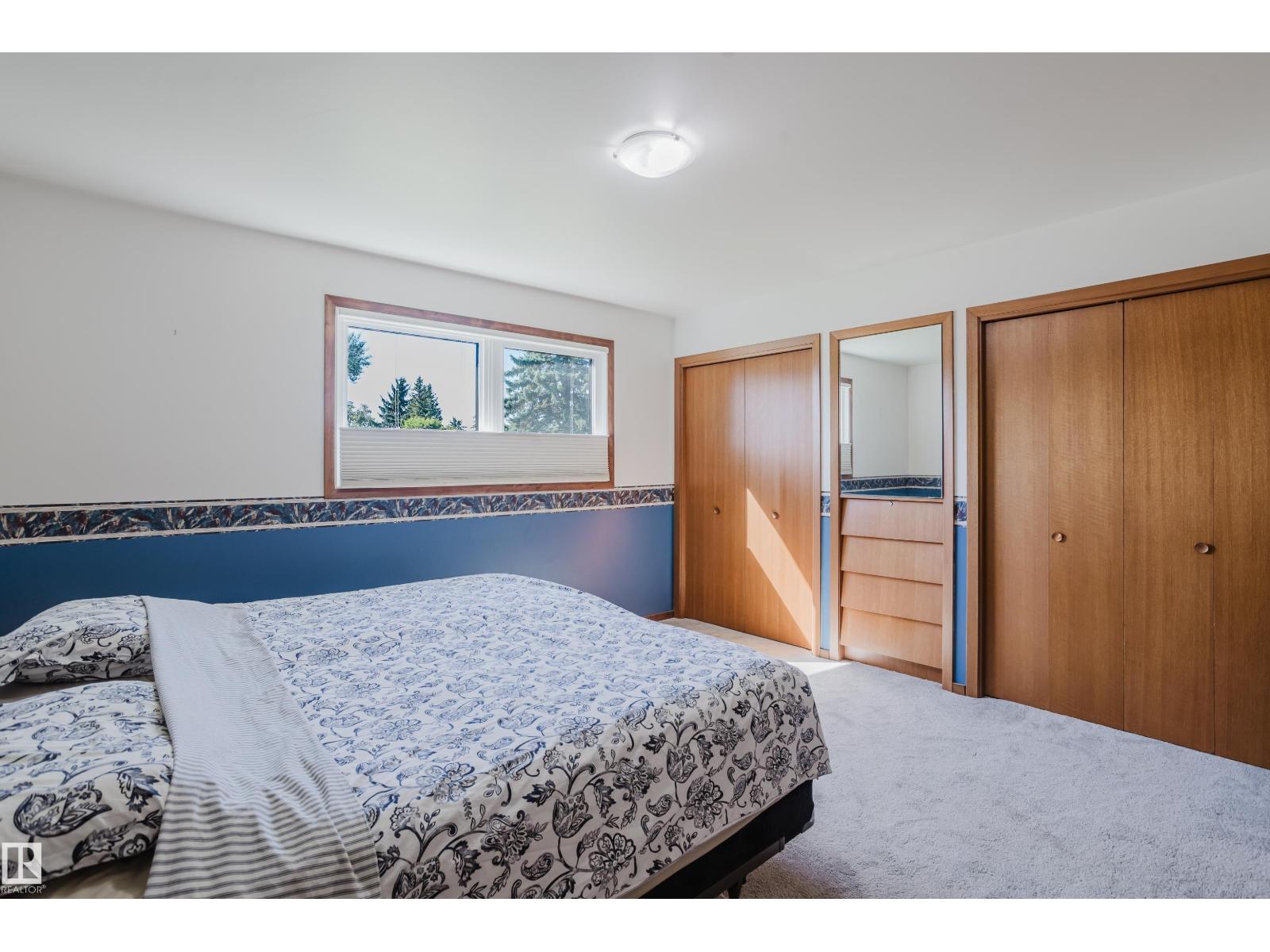 10924 35a Av Nw Property Photo 21