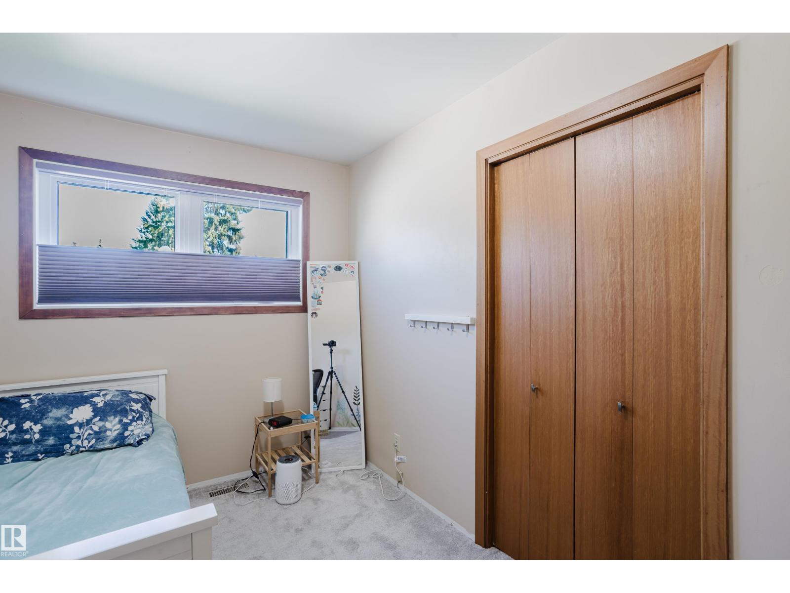 10924 35a Av Nw Property Photo 28