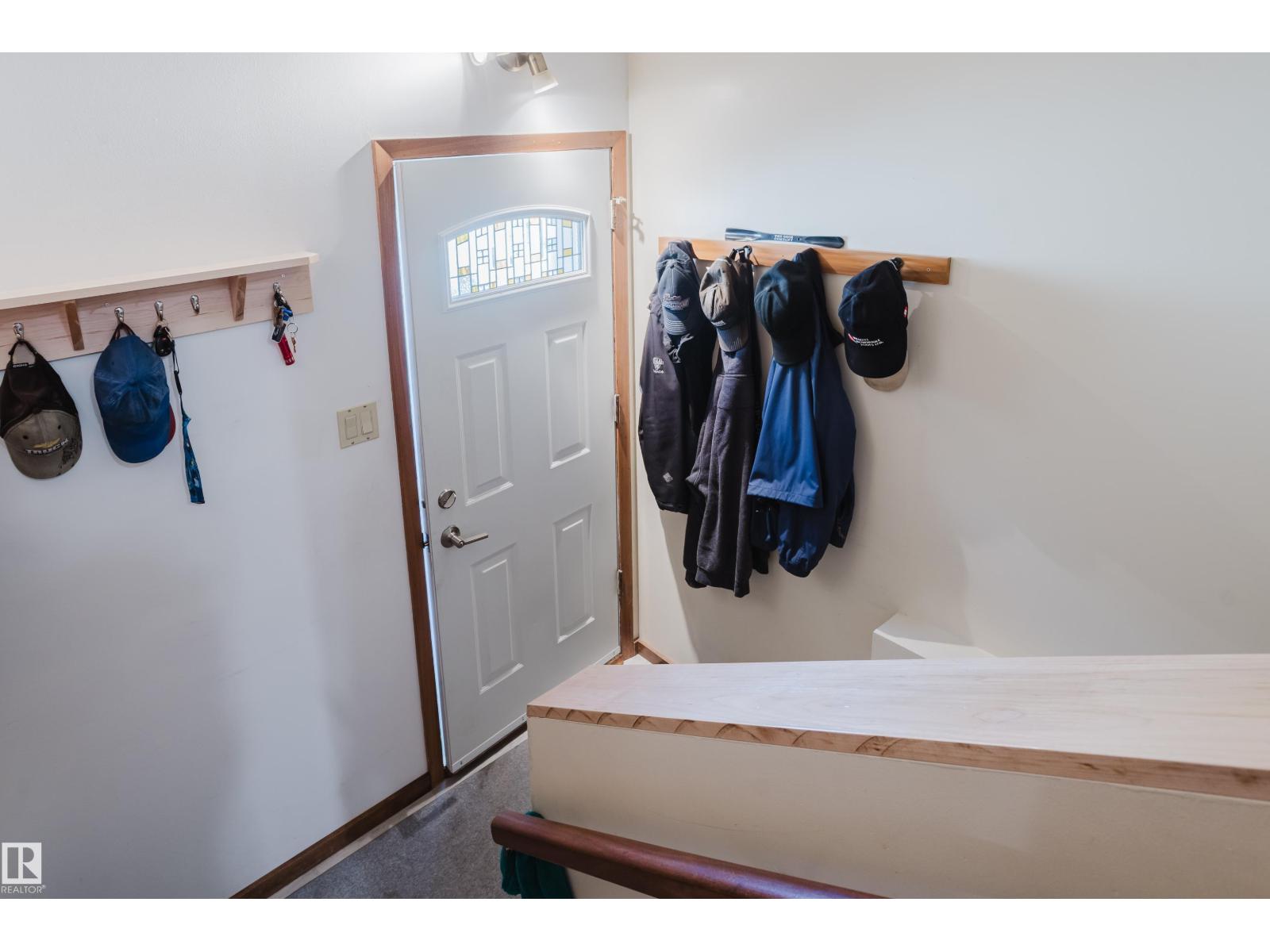 10924 35a Av Nw Property Photo 29