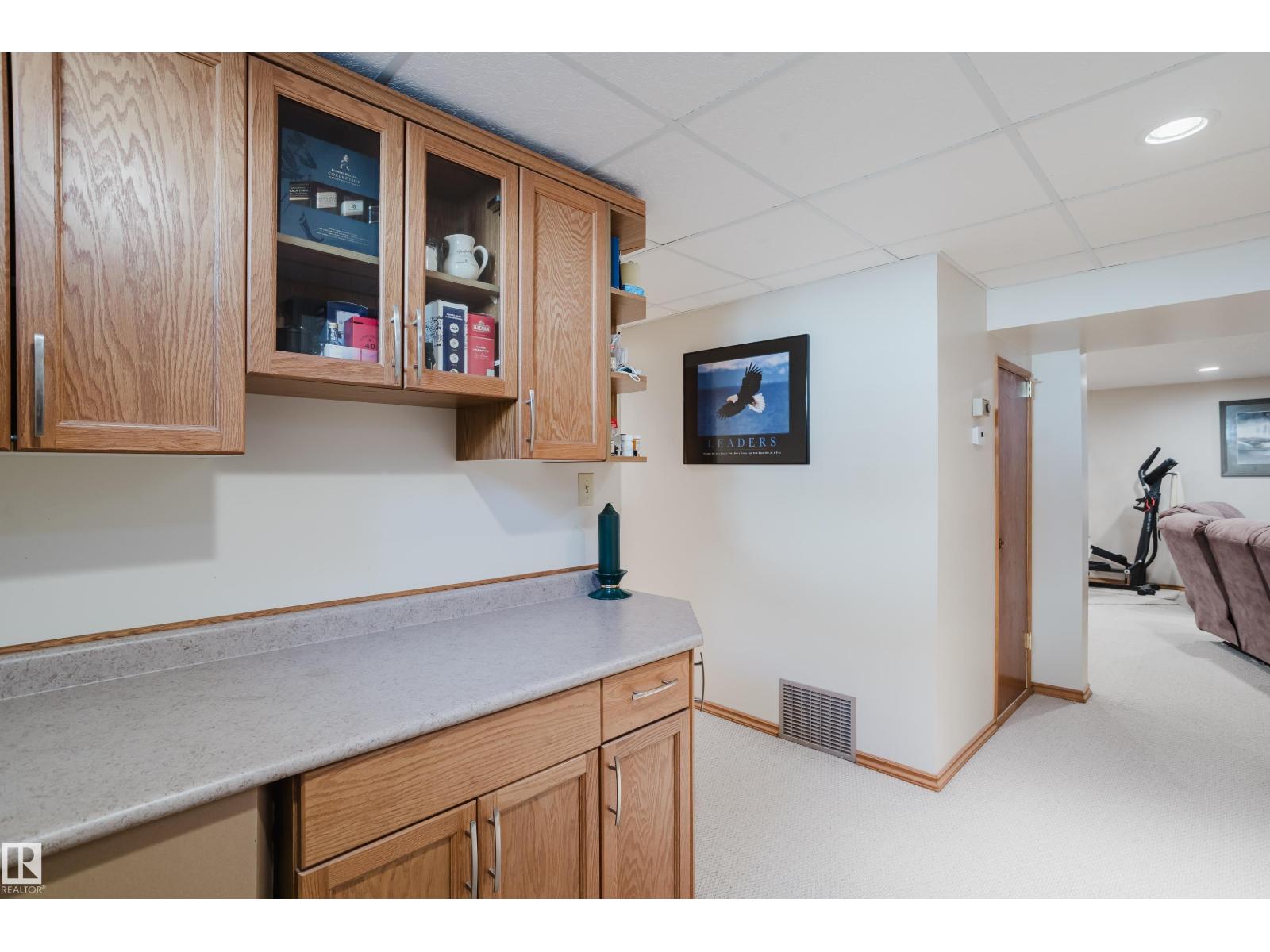 10924 35a Av Nw Property Photo 31