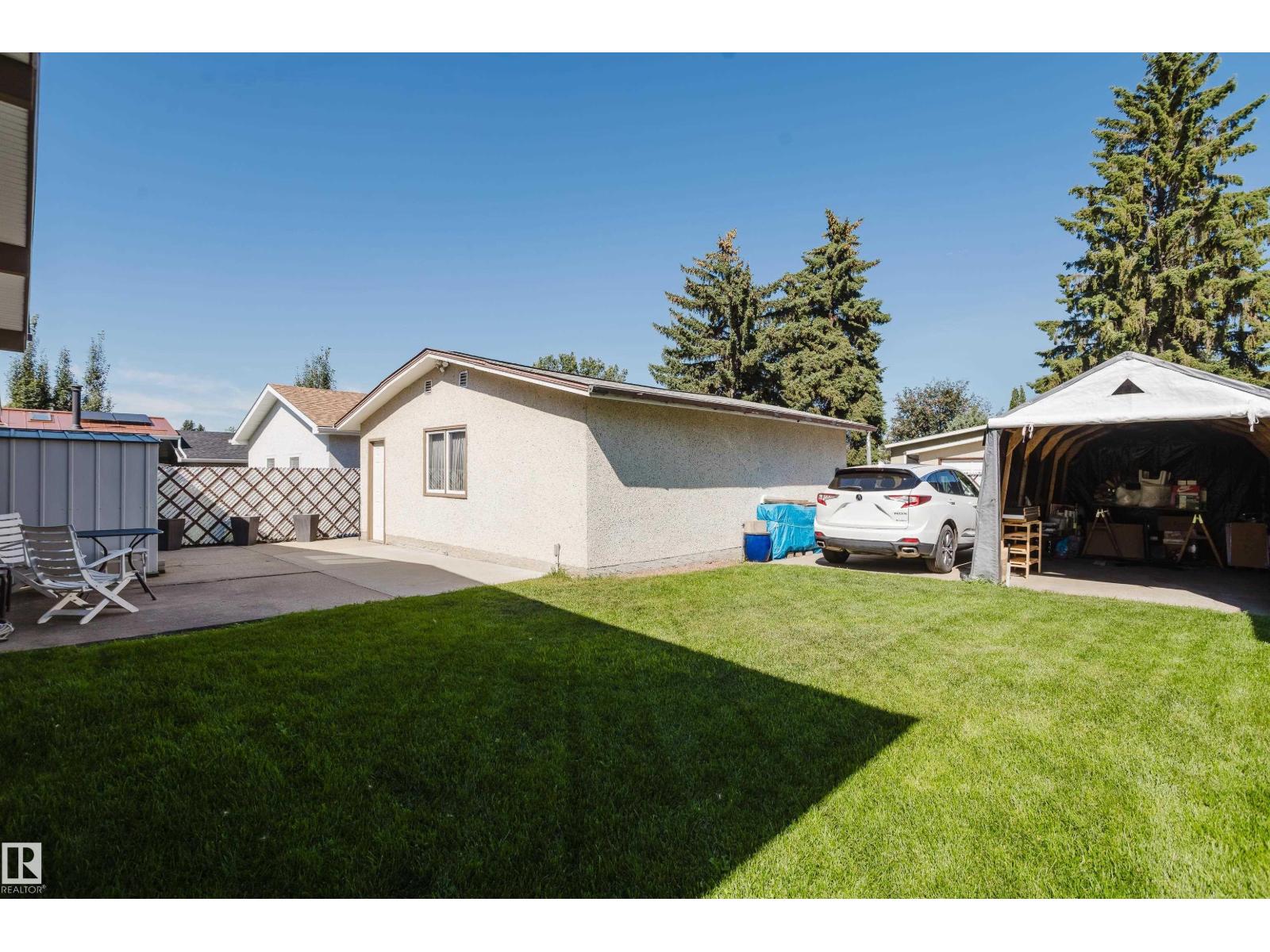 10924 35a Av Nw Property Photo 54