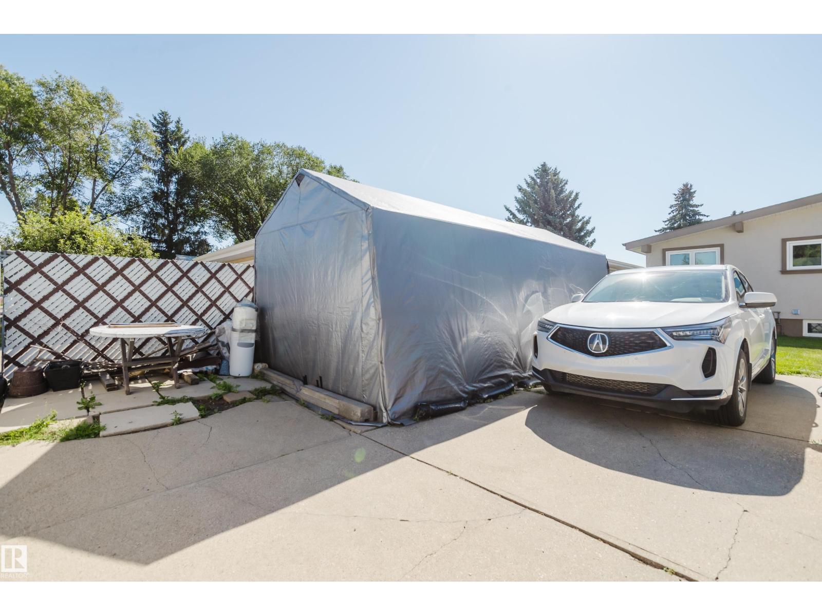 10924 35a Av Nw Property Photo 57