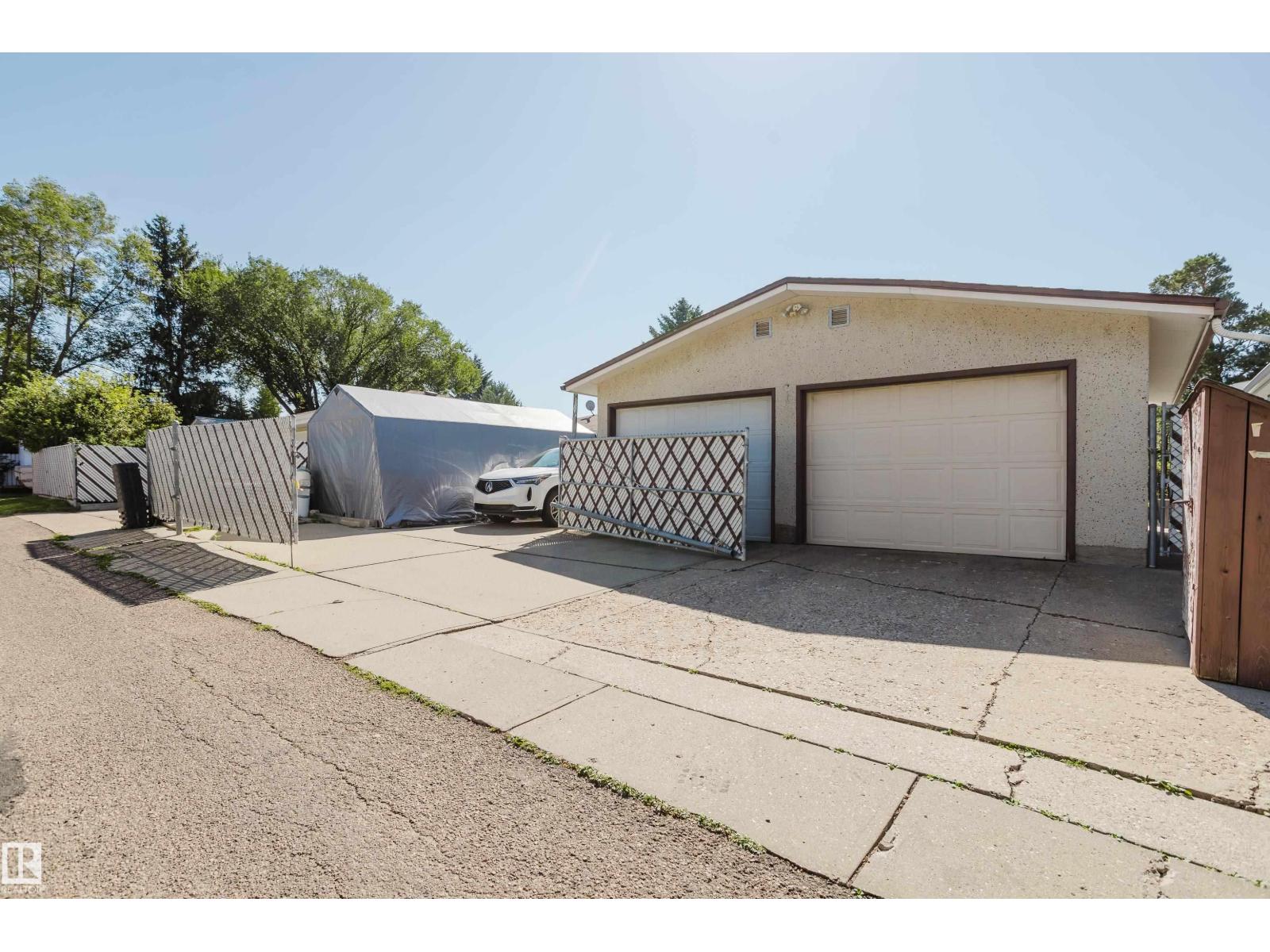 10924 35a Av Nw Property Photo 58