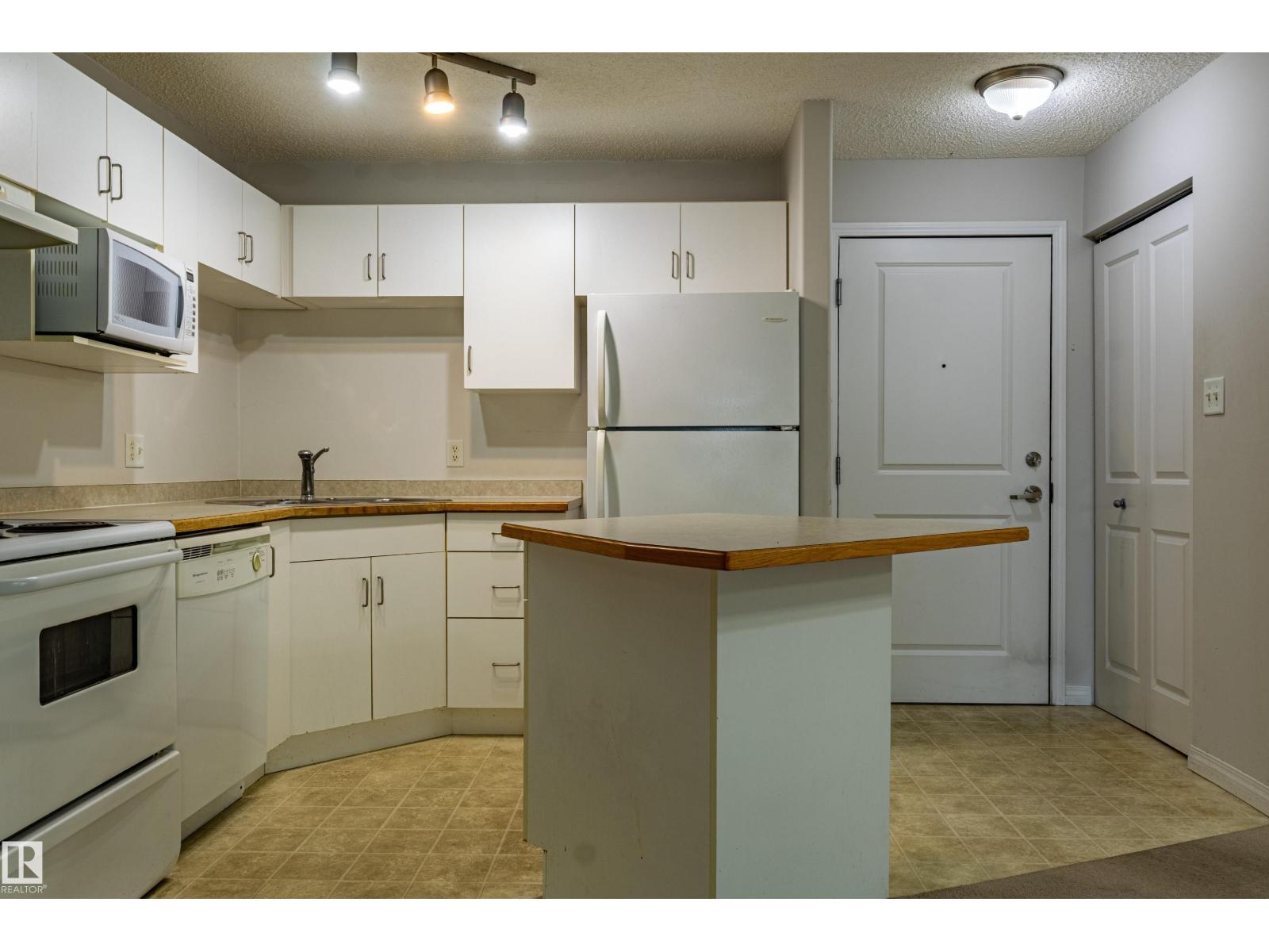 #316 11325 83 St Nw Property Photo 7