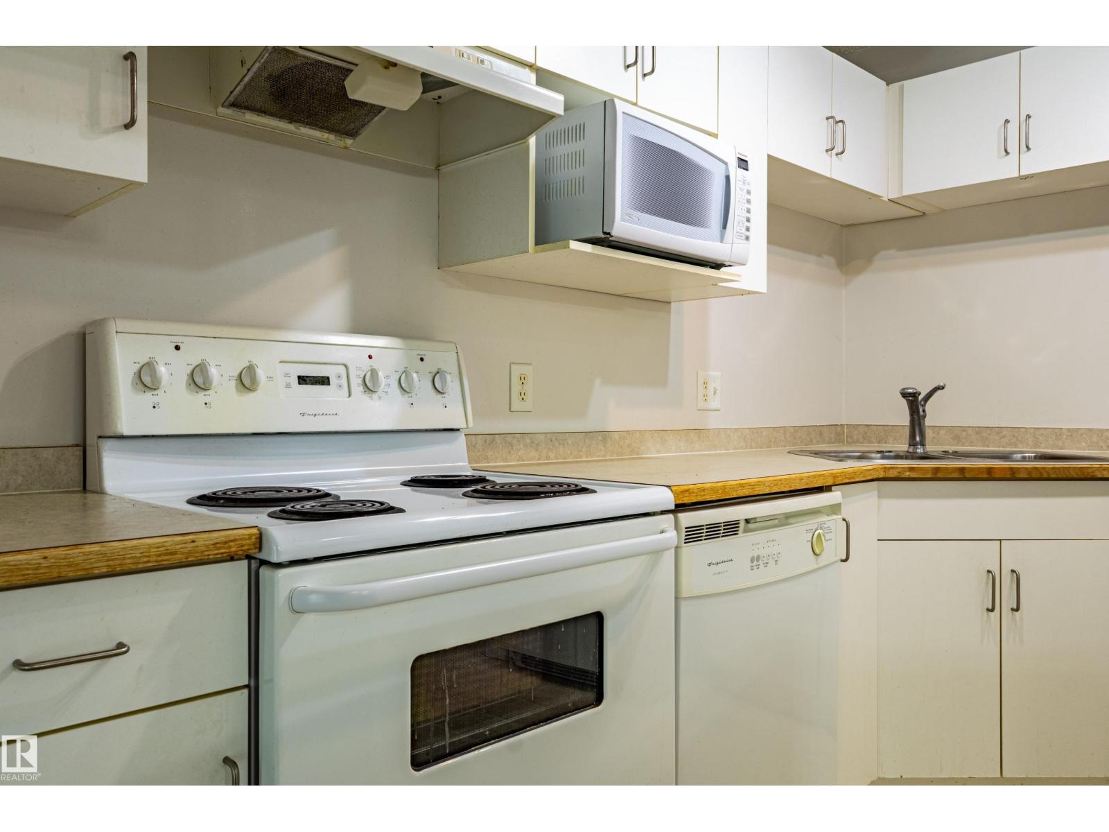#316 11325 83 St Nw Property Photo 9
