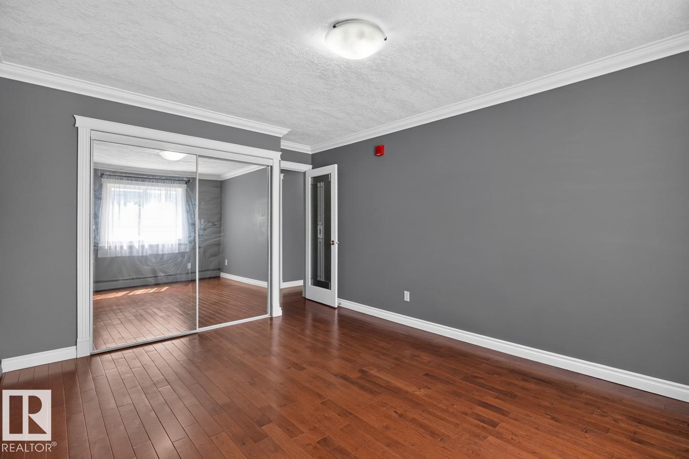 #402 10625 83 Av Nw Property Photo 14