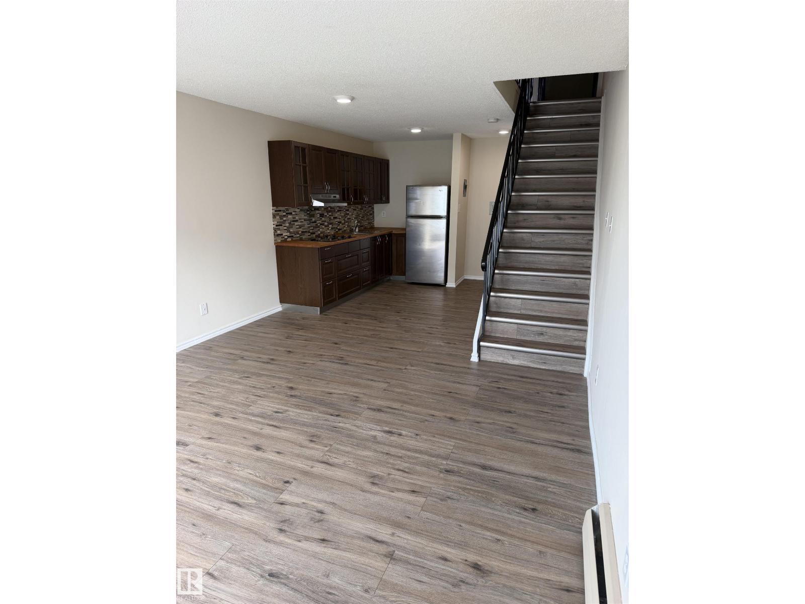 #209 11429 124 St Nw Property Photo 7
