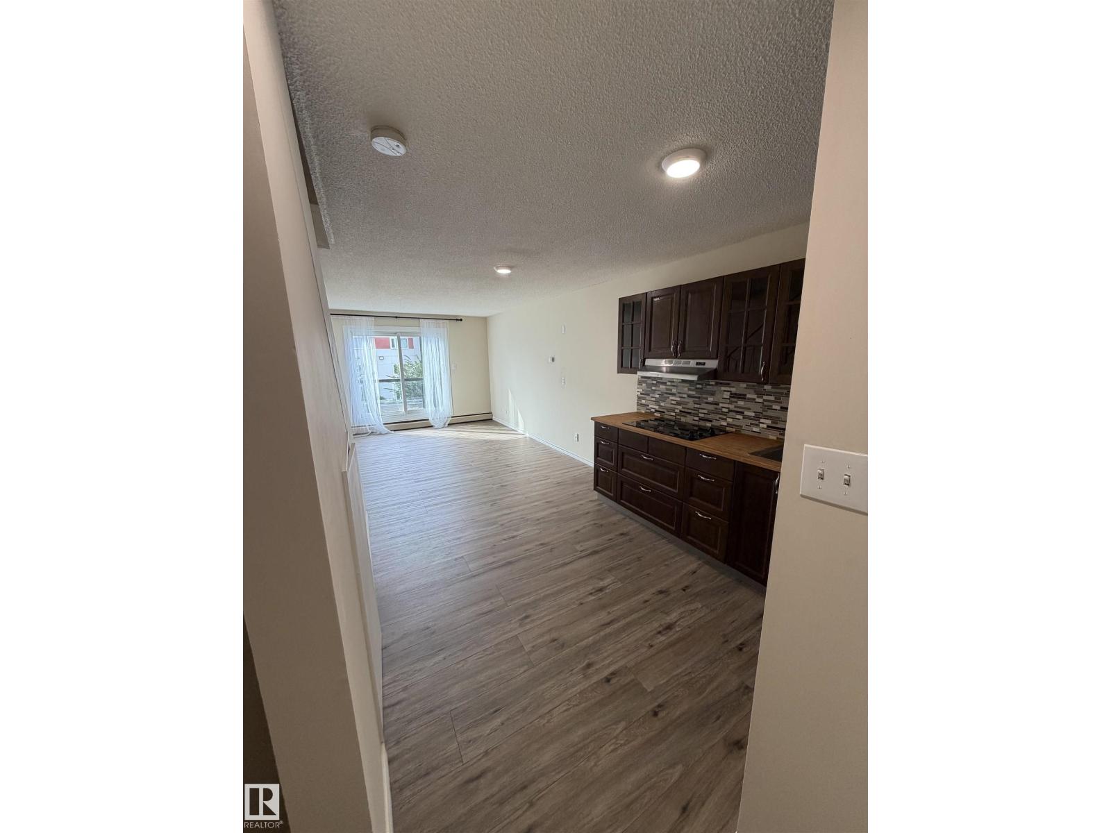 #209 11429 124 St Nw Property Photo 12