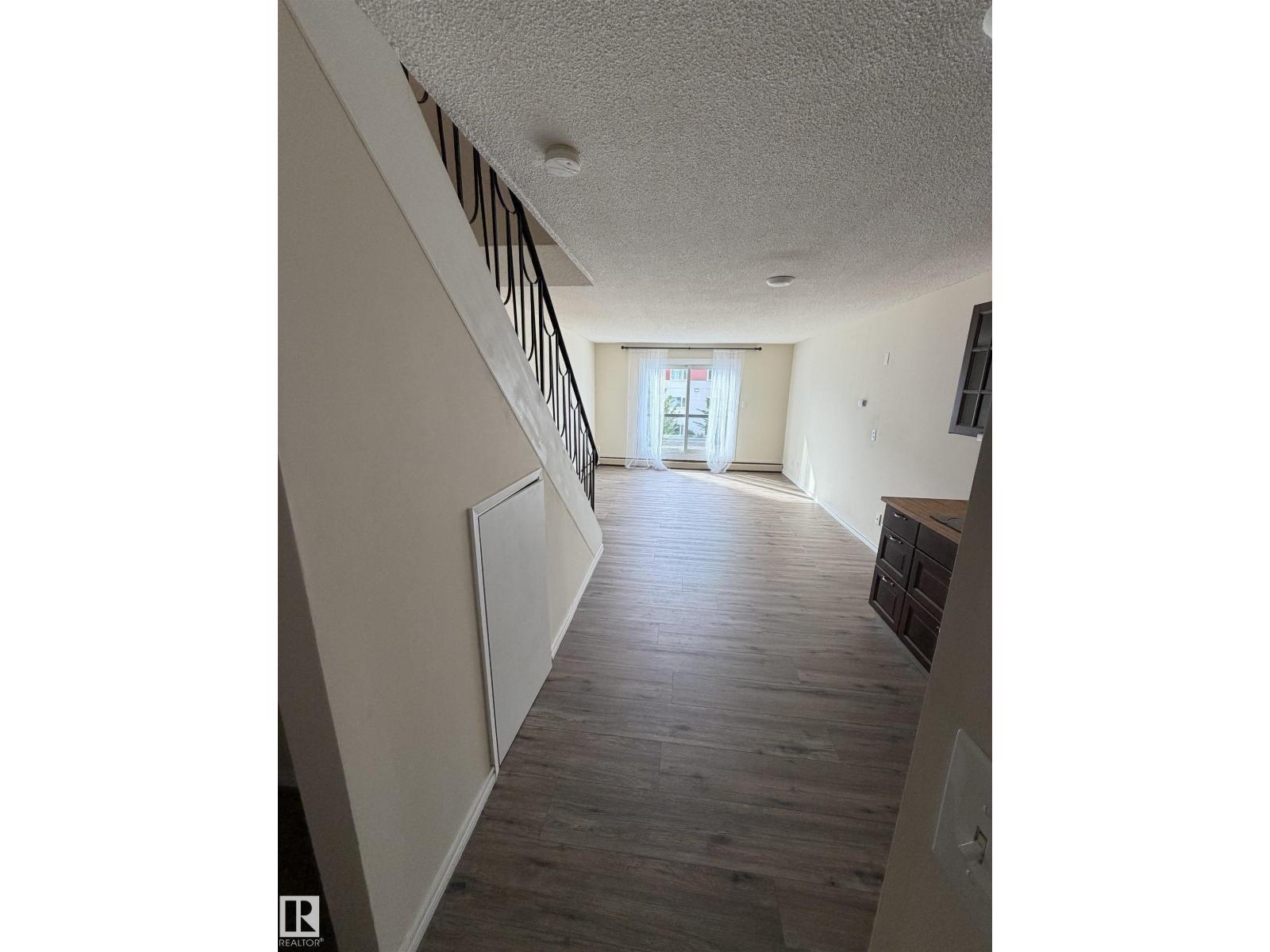 #209 11429 124 St Nw Property Photo 13