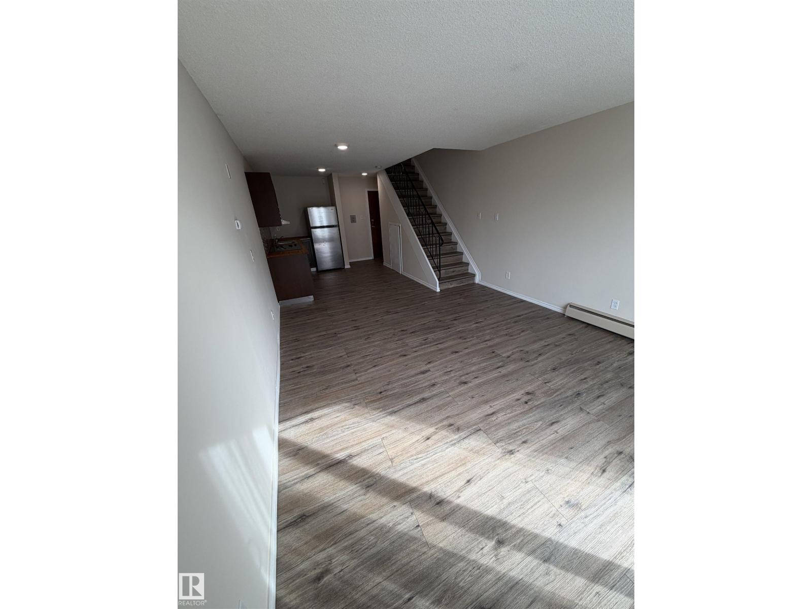 #209 11429 124 St Nw Property Photo 14